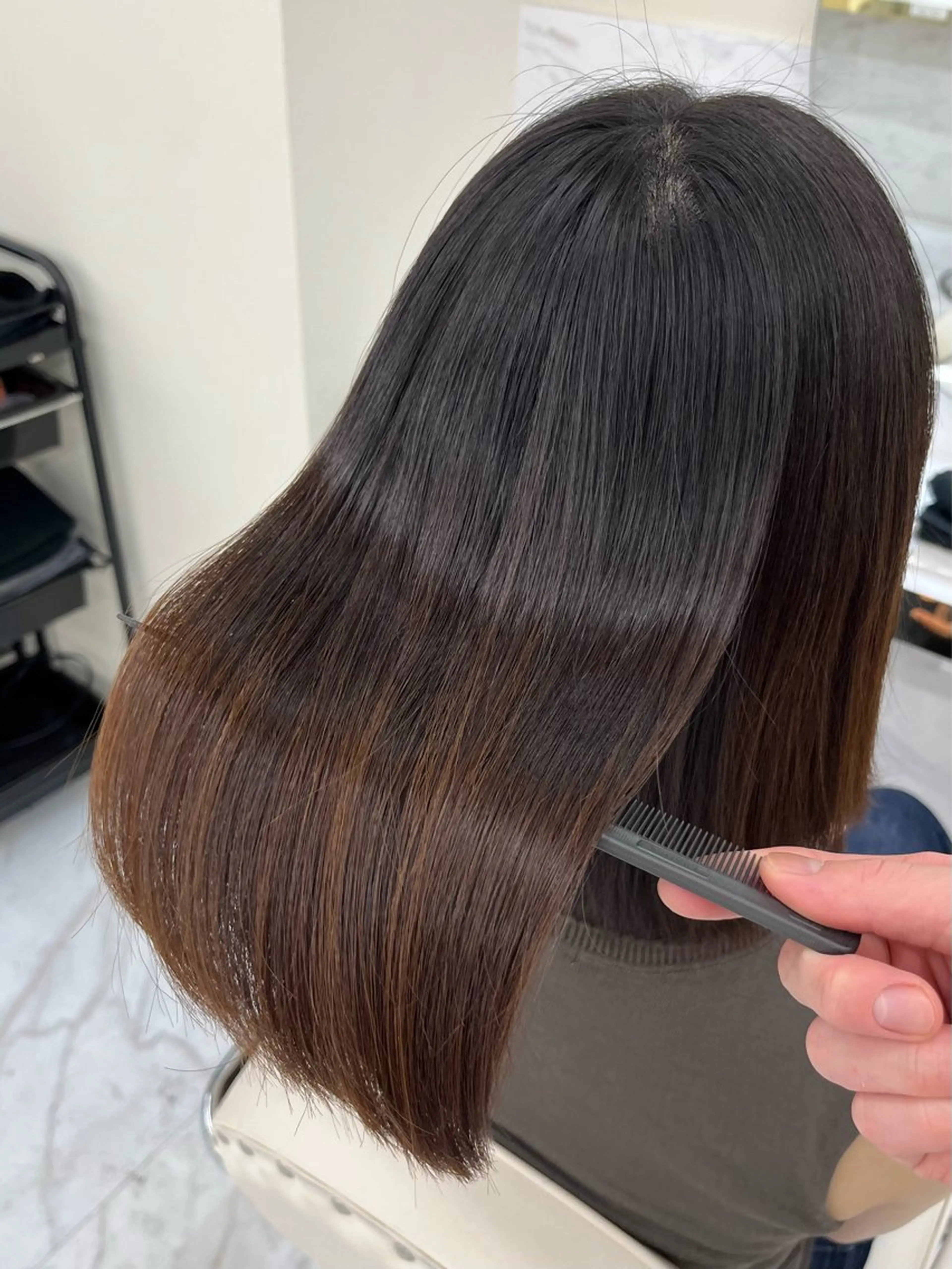 セミロング 髪質改善縮毛矯正🫧 村上蒼生のヘアスタイル