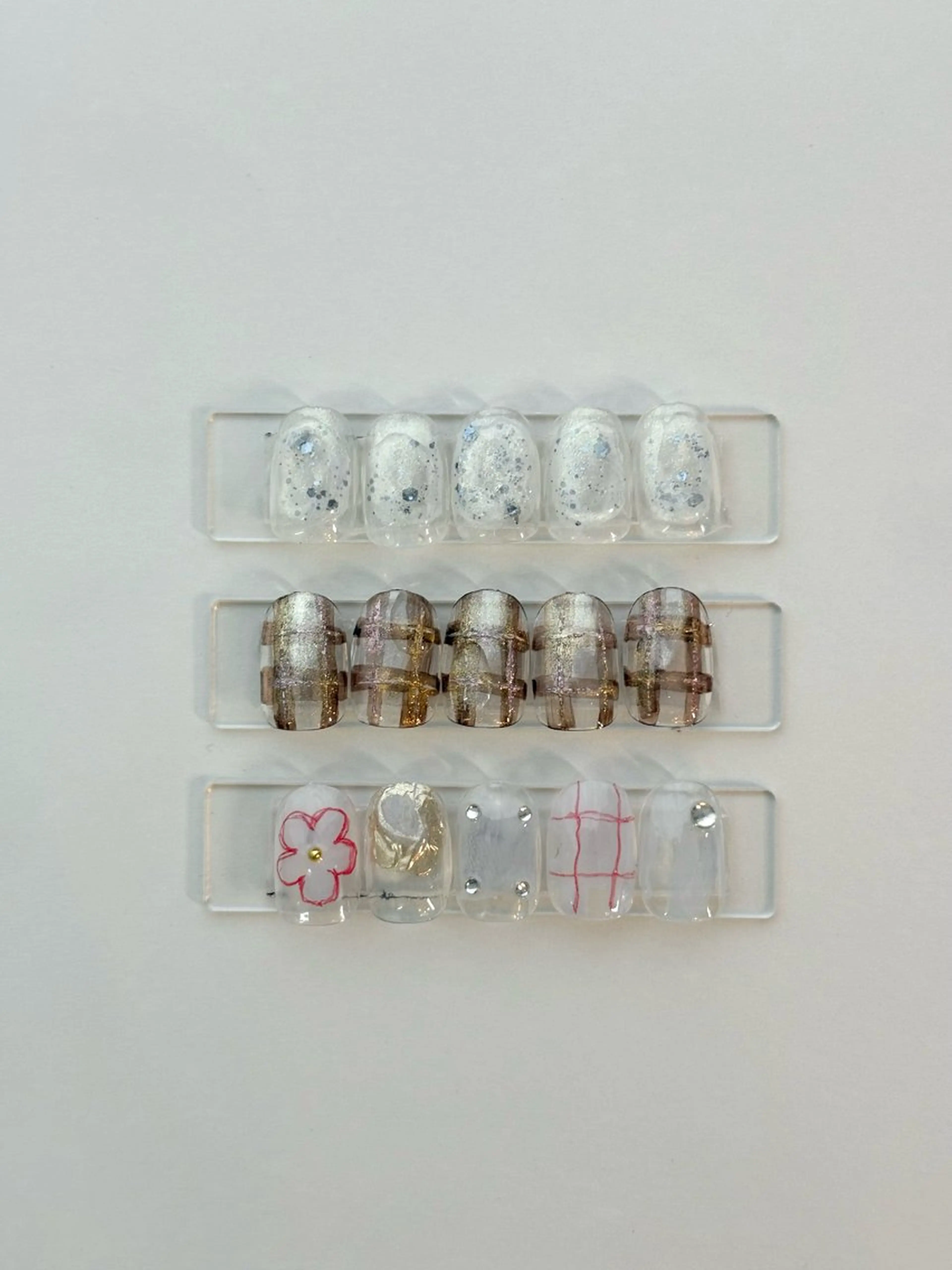 ネイル filonnail kana 🐈‍⬛のネイルデザイン