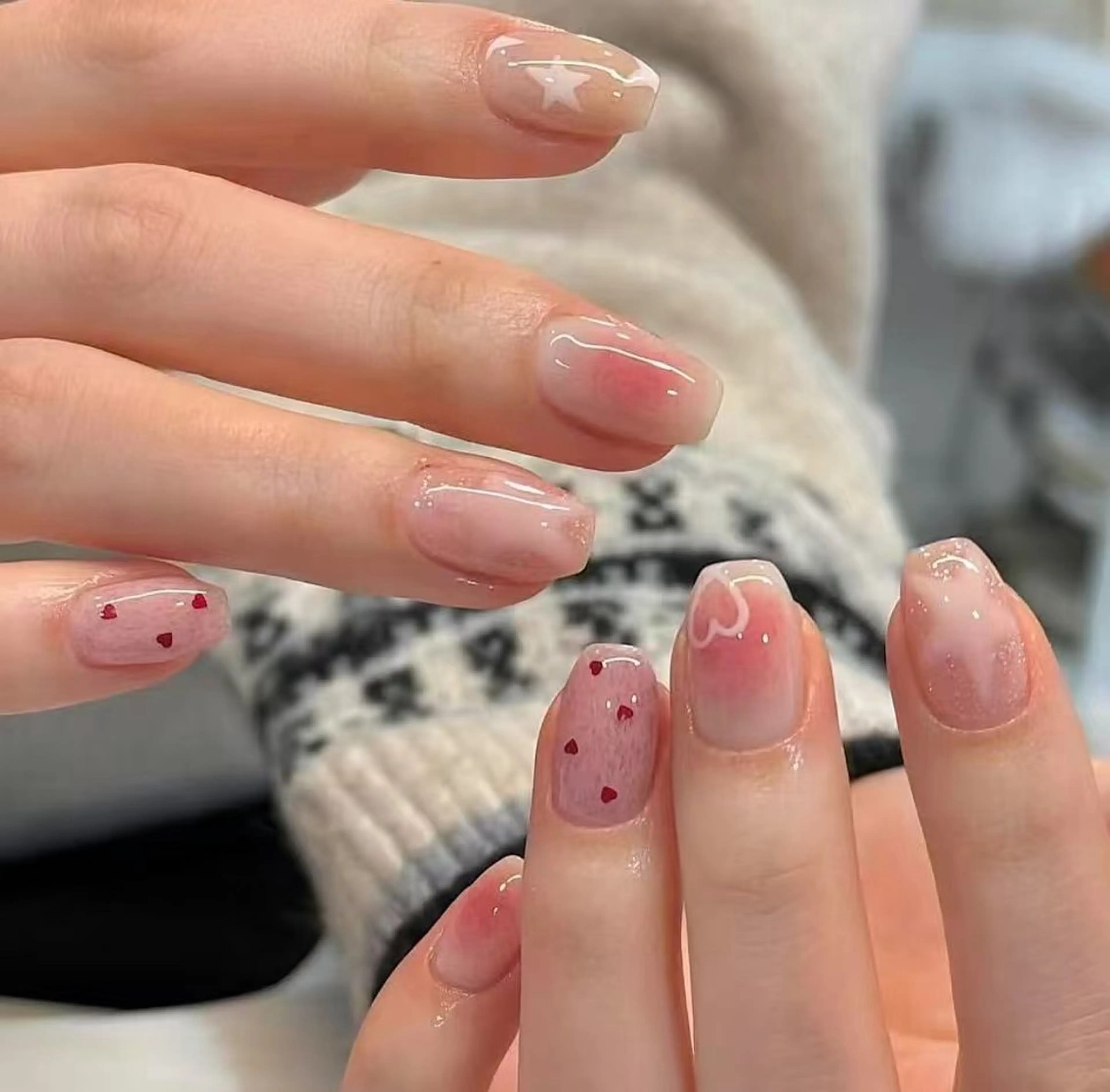 ネイル フラワーネイル フレンチネイル ジェルネイル ガラスフレンチ ハート ハンドネイル BabyYouMi nailのネイルデザイン