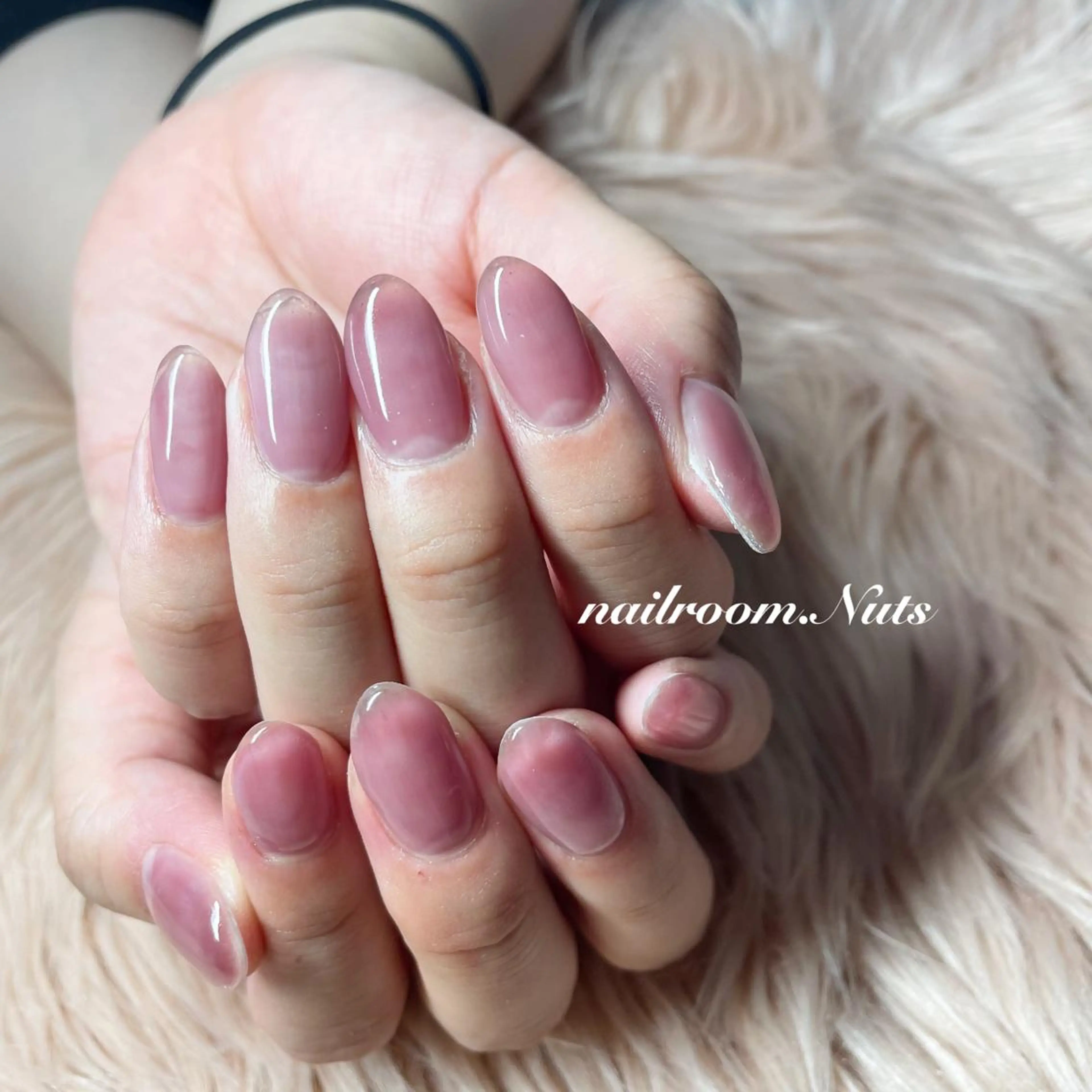 ネイル ハンドネイル nailsalon Nutsのネイルデザイン