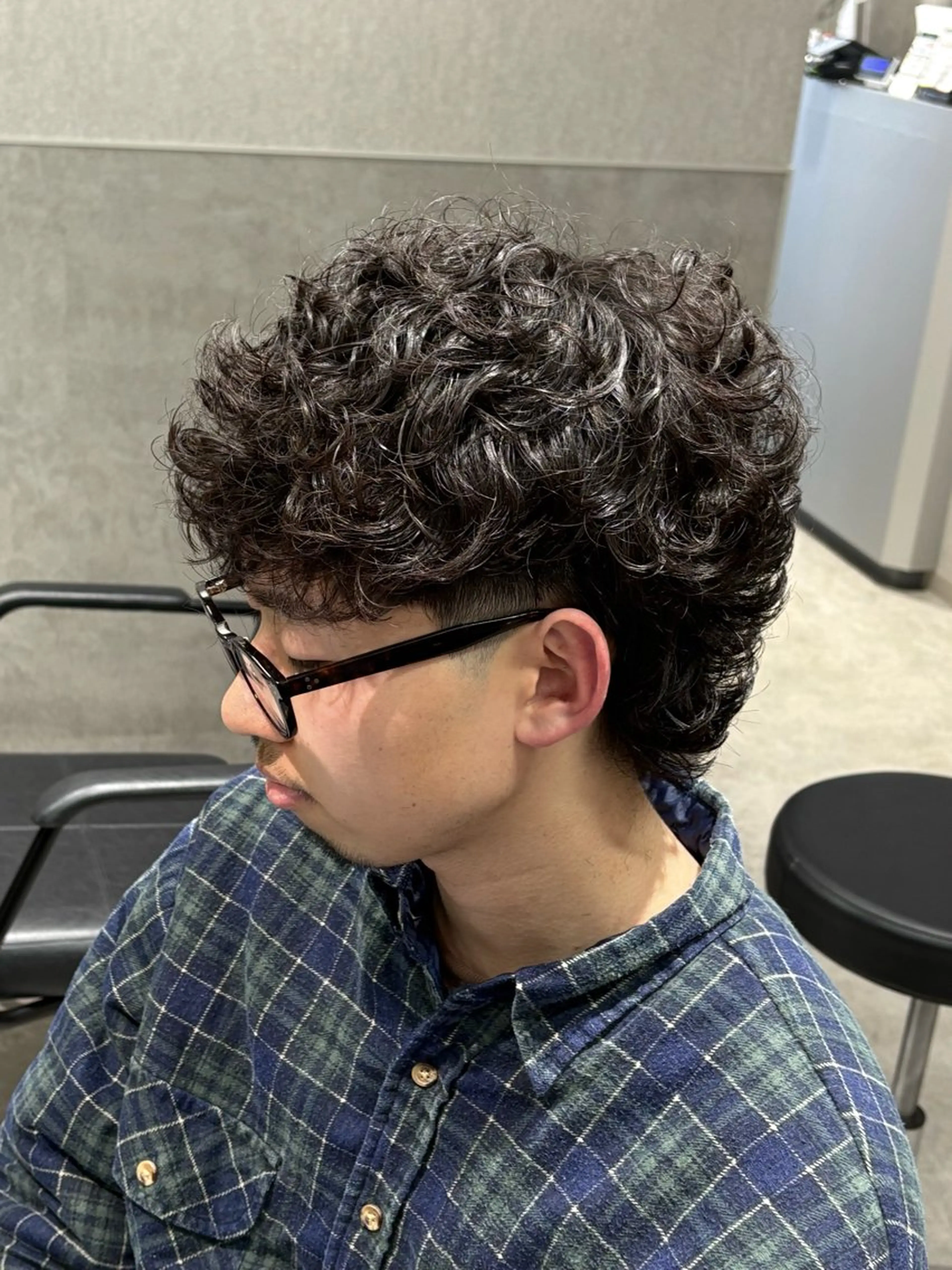 ショート カラー パーマ メンズ カット パーマ 【シャドウパーマ センターパート】義心のヘアスタイル