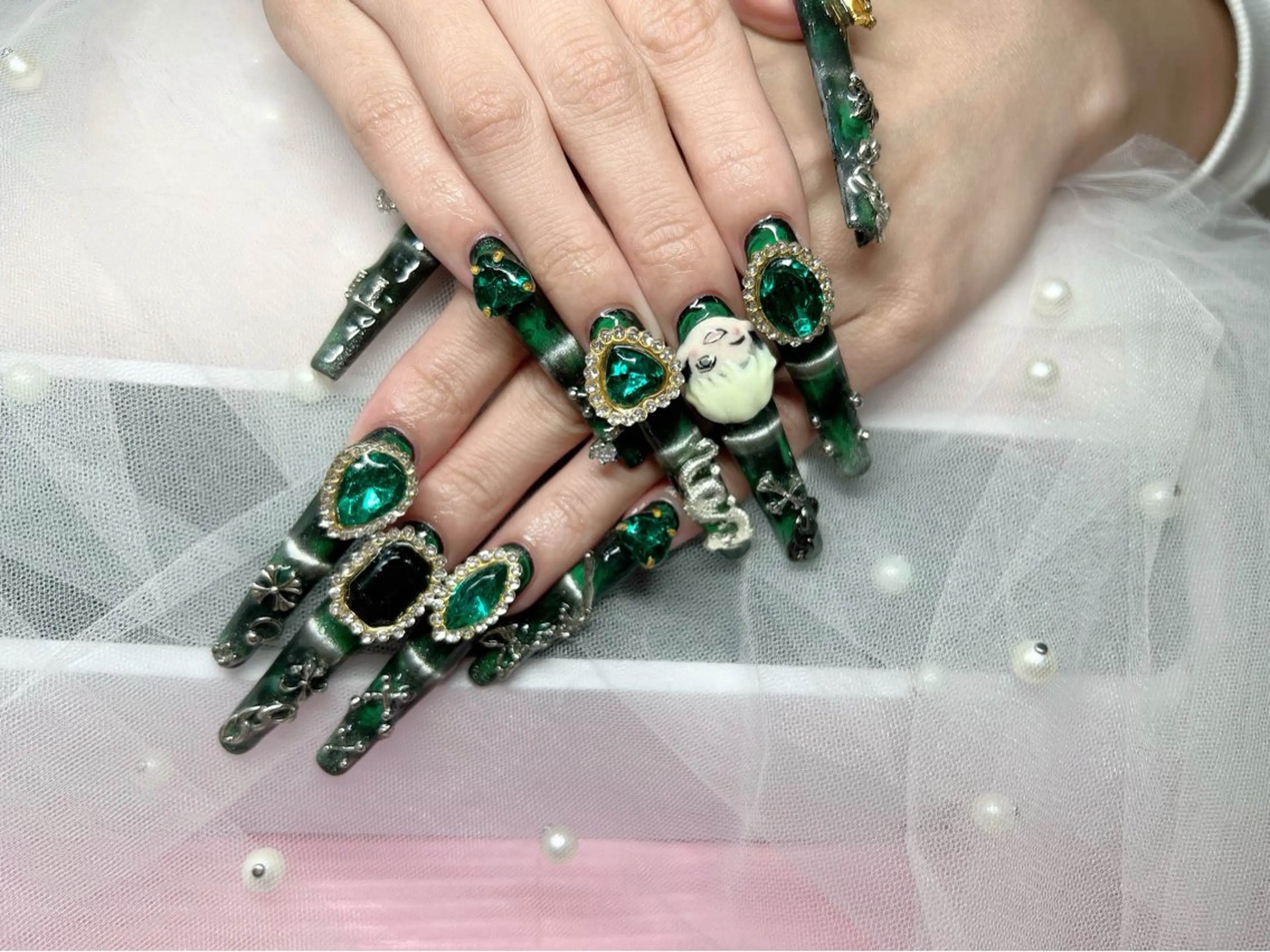 ネイル ガールネイルサロン所属・ガール ネイルサロン Girl salonのネイルデザイン