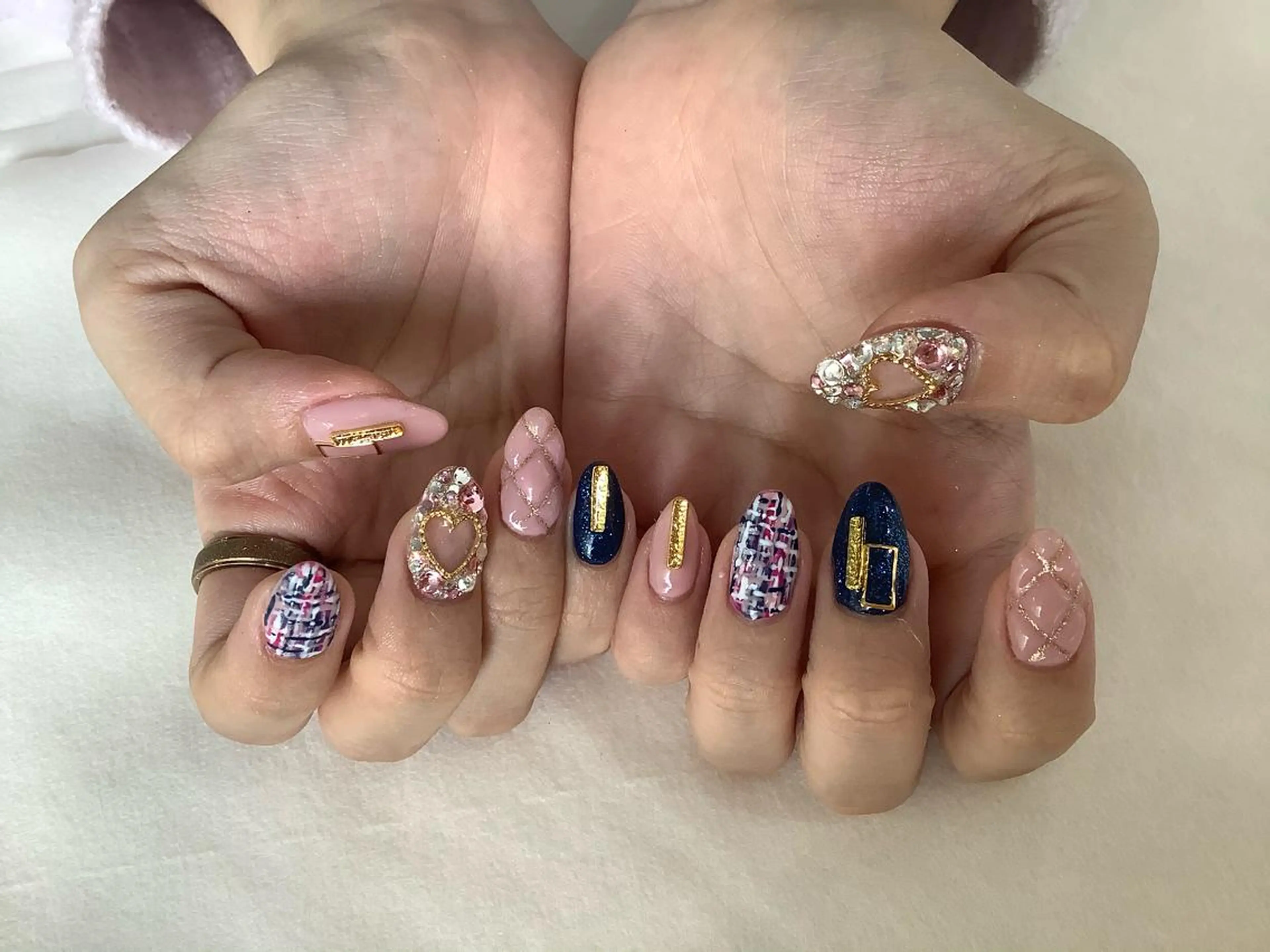 ネイル ハンドネイル 💎🐰 saki. m 🐰💎のネイルデザイン