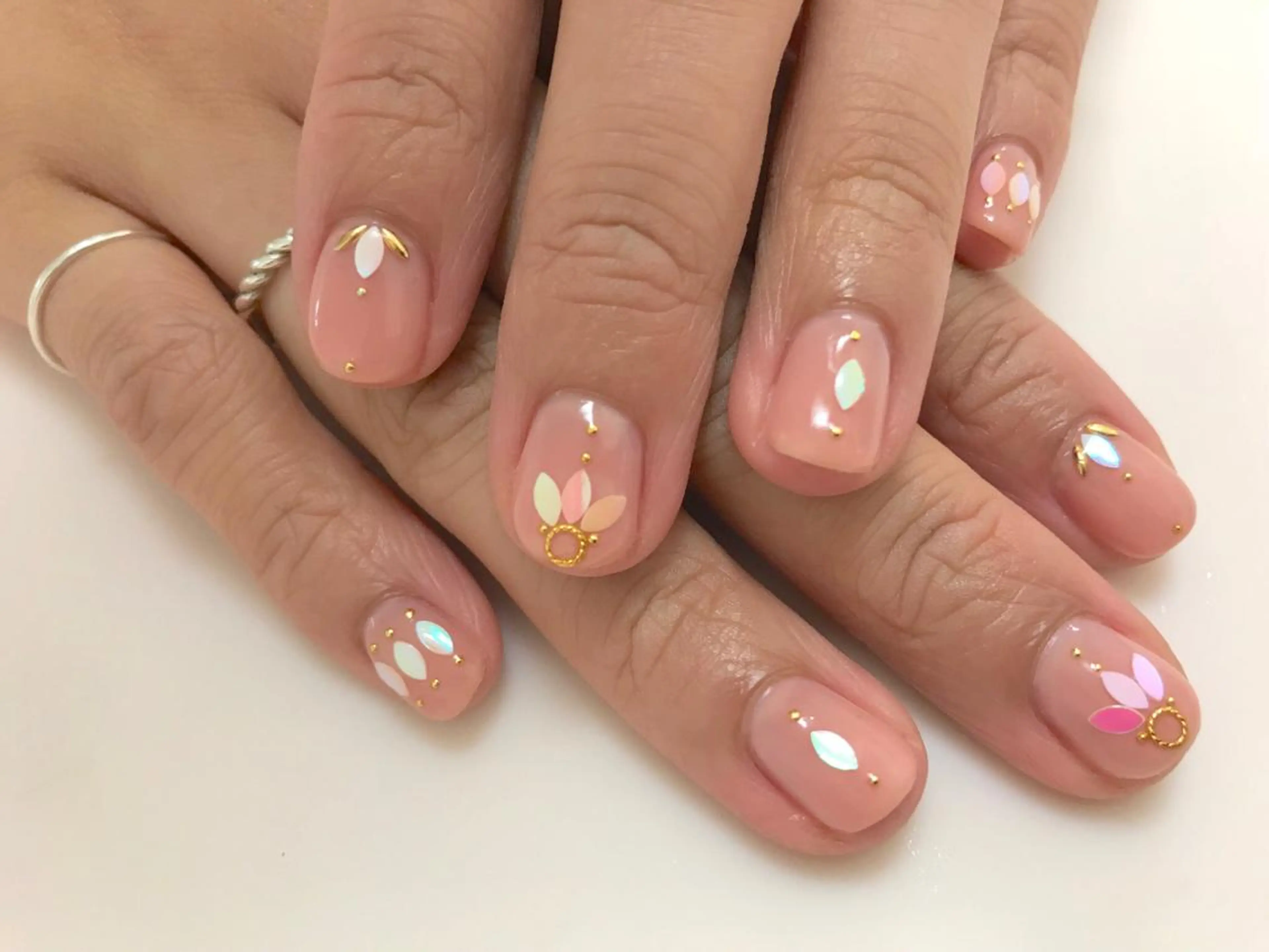 ネイル ホログラムネイル Nail cottageのネイルデザイン