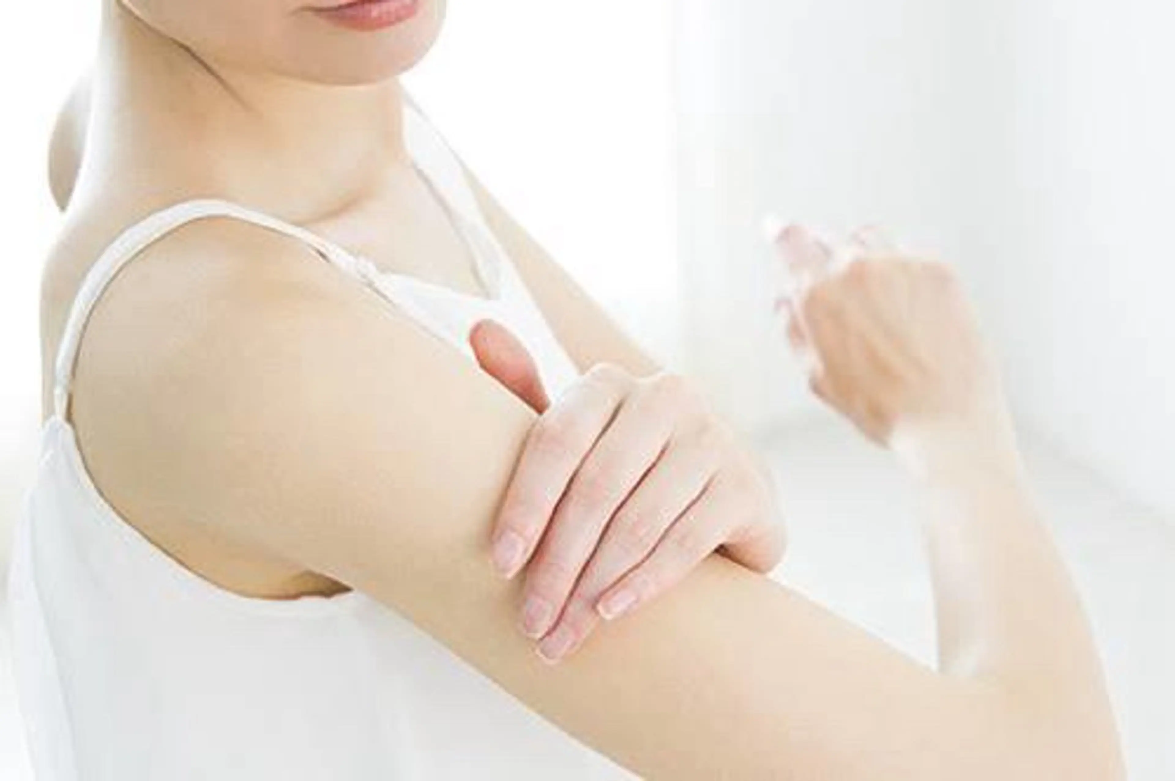 【女性限定】ワキ＋ヒジ上下360℃手の甲指までしっかり入った腕トータル光脱毛の写真