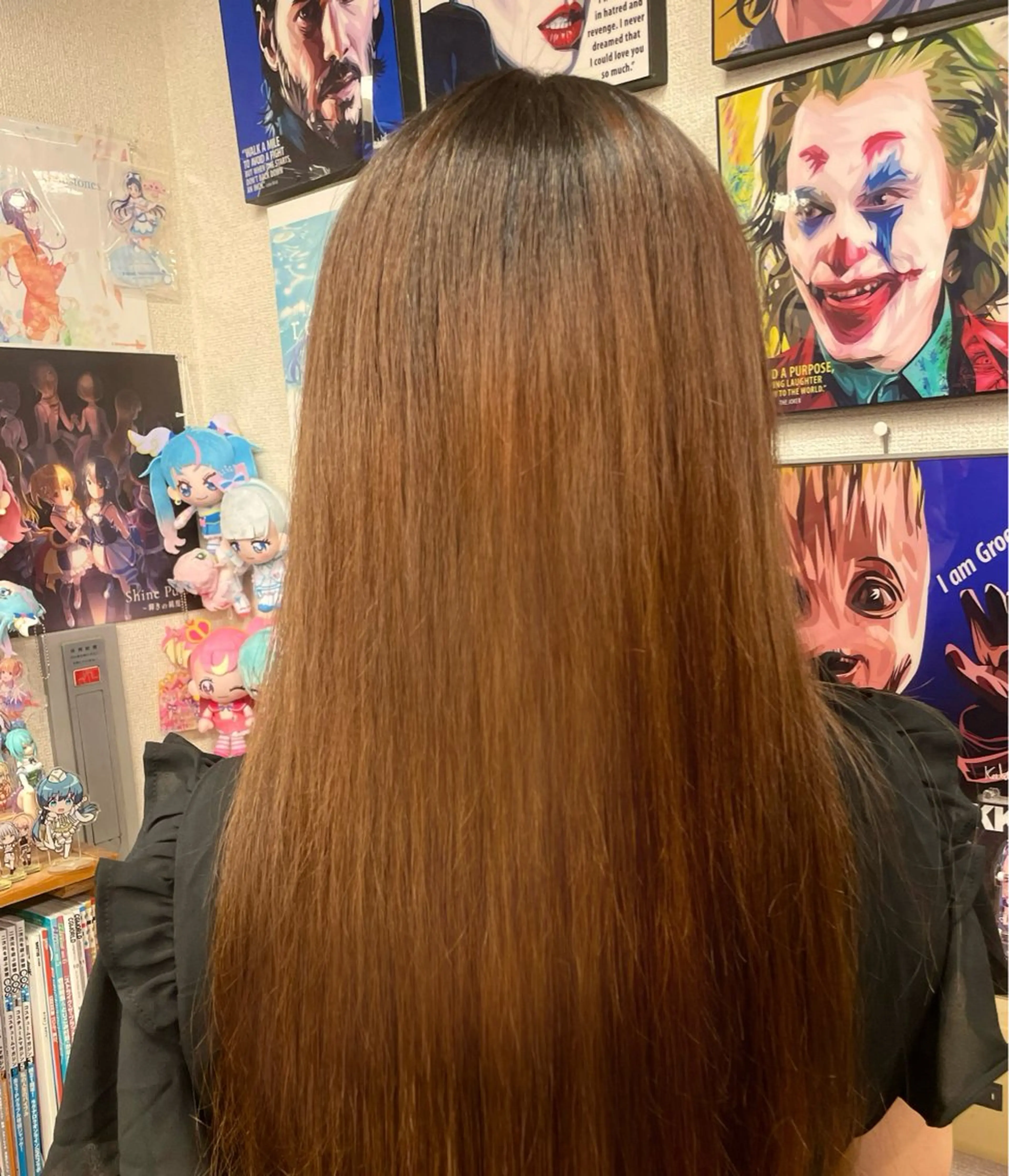 ロング 縮毛矯正 美容室fuwat所属・侑🌈特価 映える店内でカット✨のヘアスタイル