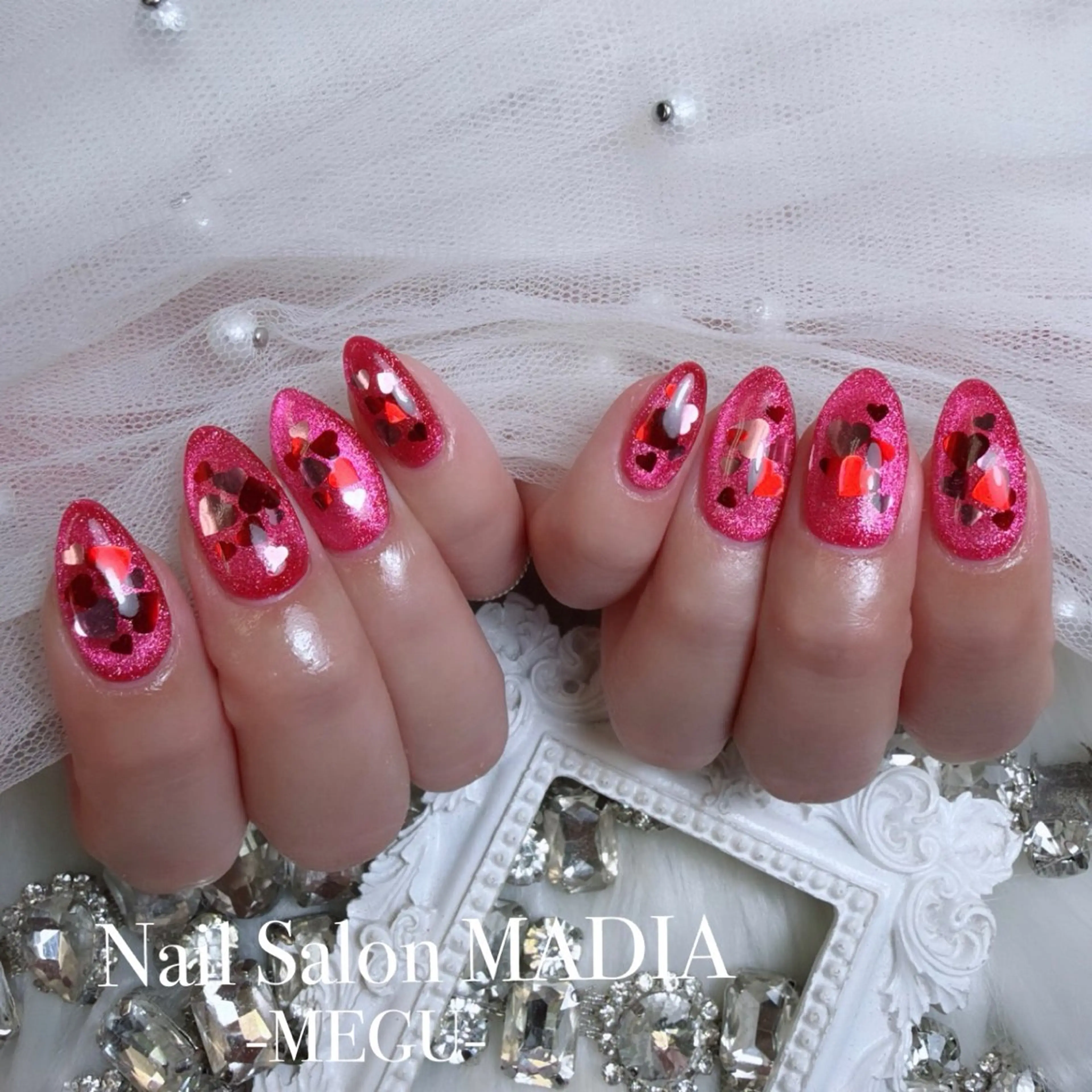 ネイル MADIA藤沢所属・MADIA MEGUのネイルデザイン