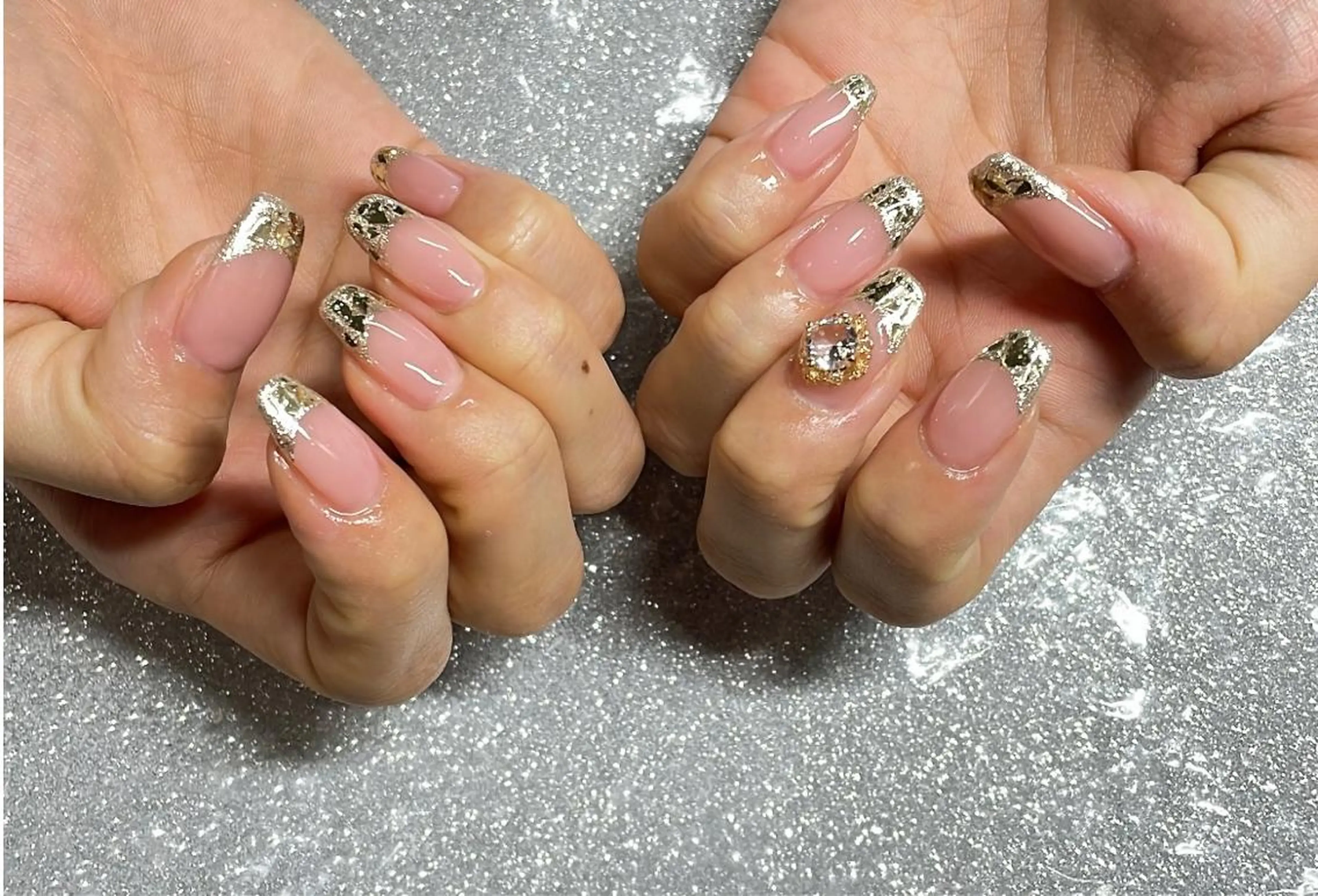 ネイル ハンドネイル VIERU 🌈🎀💖のネイルデザイン