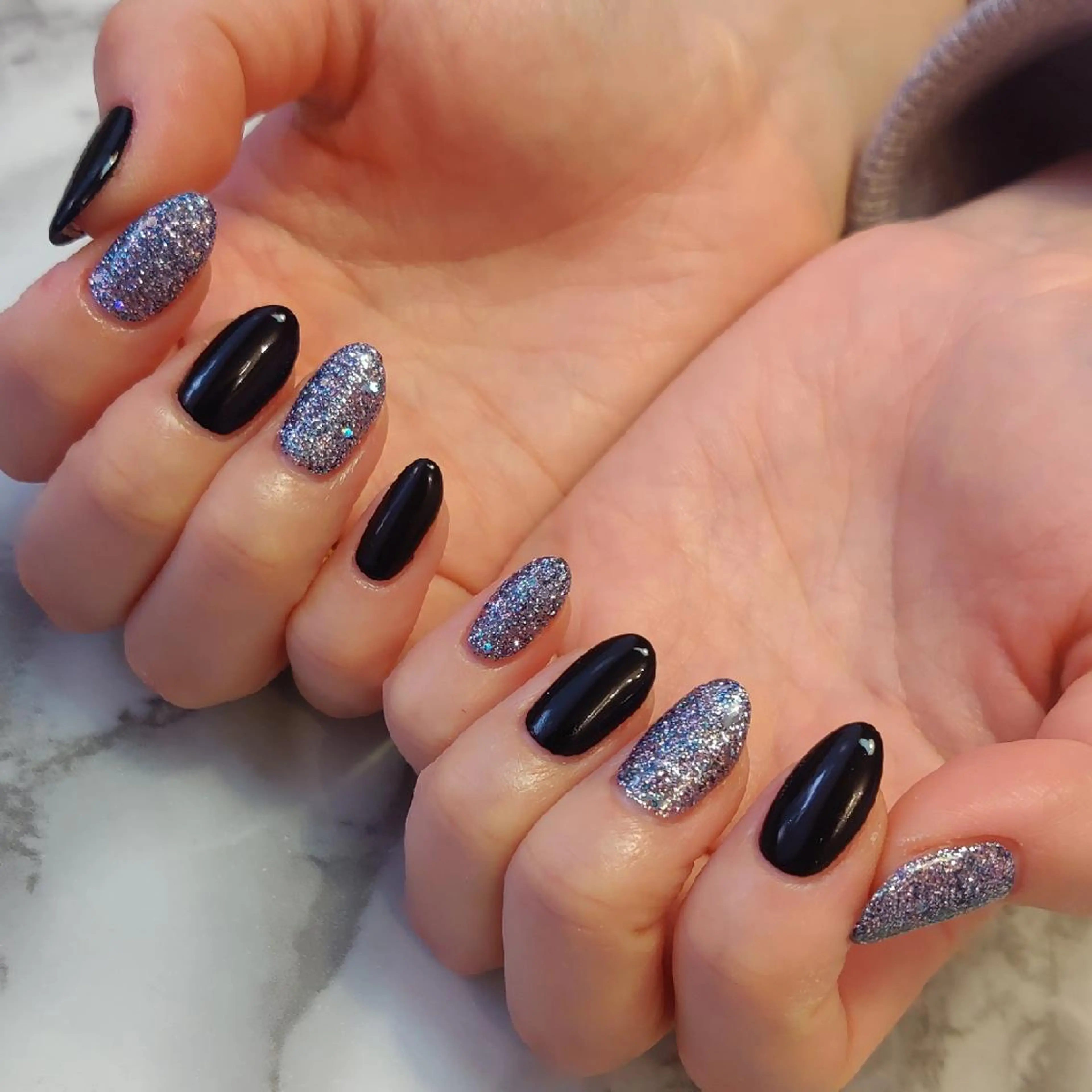 ネイル ジェヌインネイル 河内のネイルデザイン