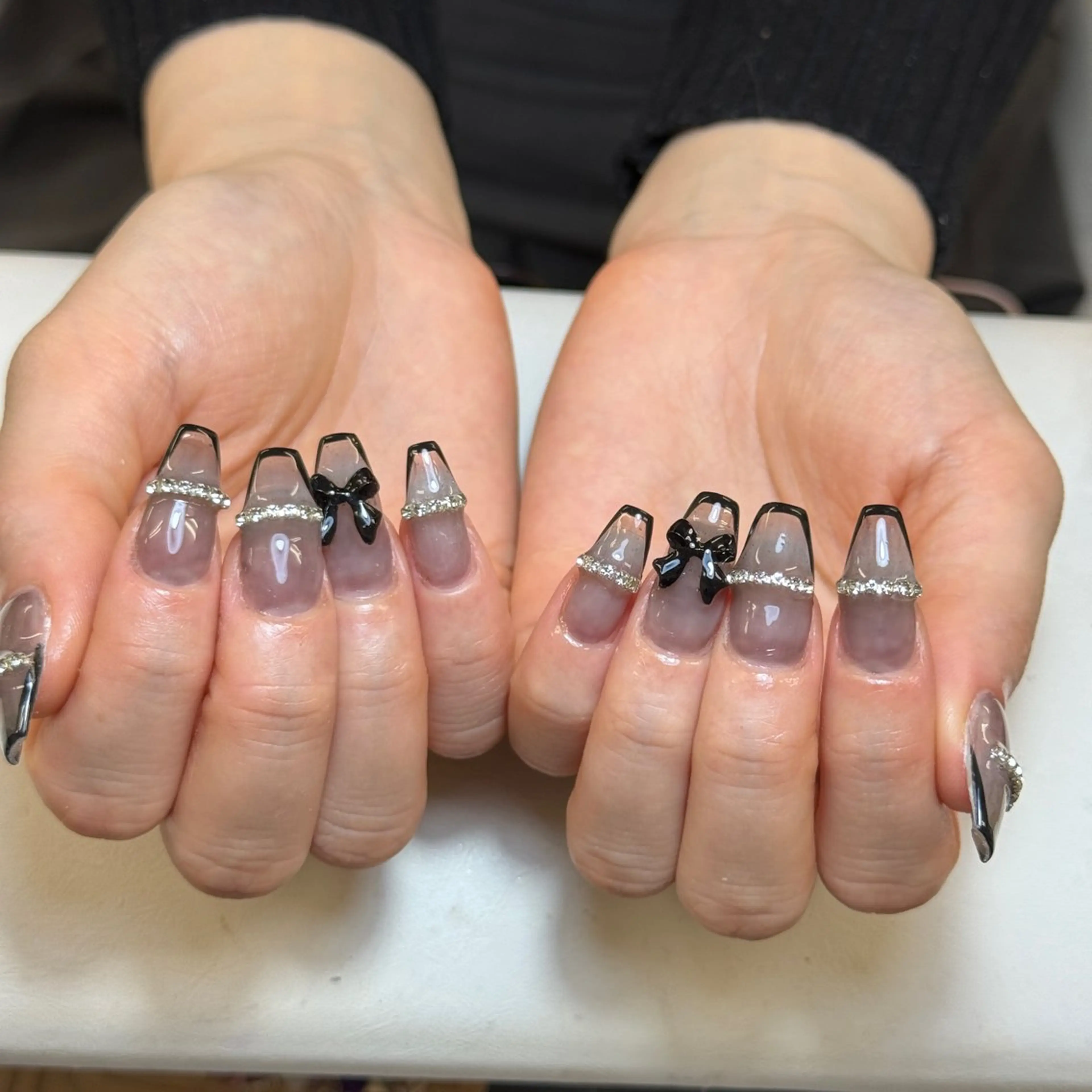 ネイル アートネイル オーロラネイル チークネイル 長さ出し フットネイル Anh 歌舞伎町のネイルデザイン