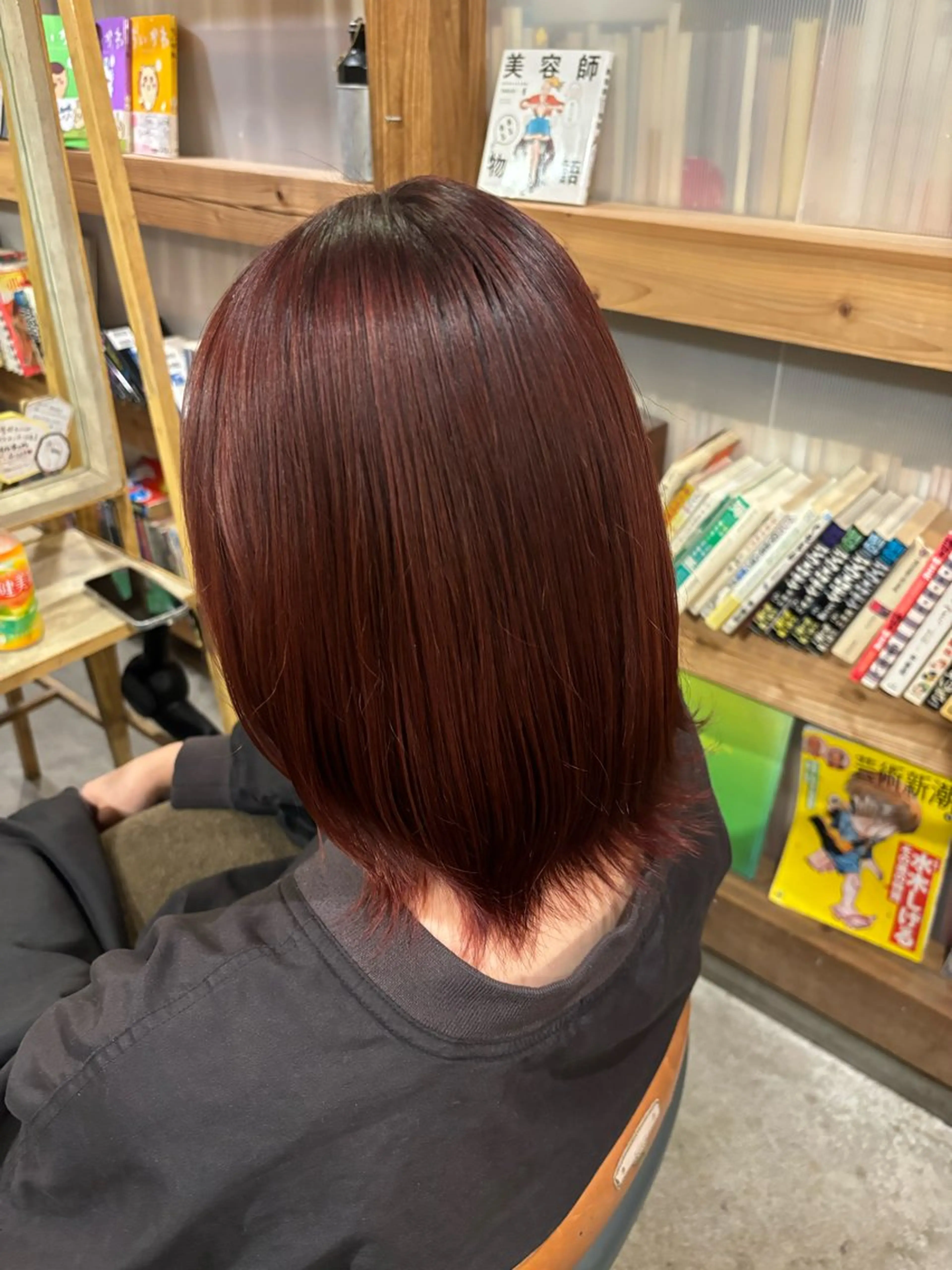 カラー ブリーチ ブリーチなしカラー ヘアカラー トリートメント テントヘアー所属・tent平島 叶也のヘアスタイル
