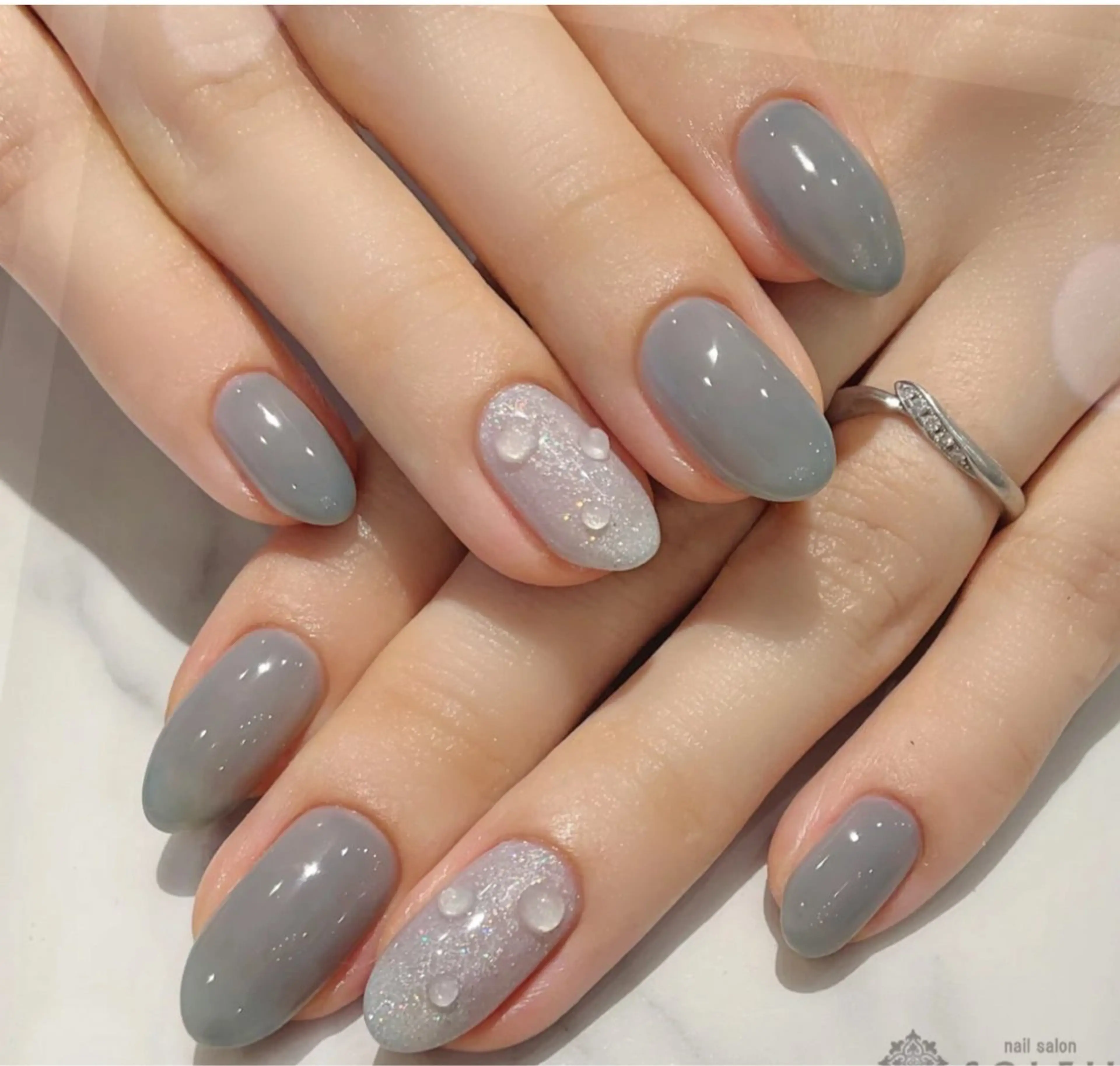 ネイル シンプルネイル チョウ Rachaelのネイルデザイン