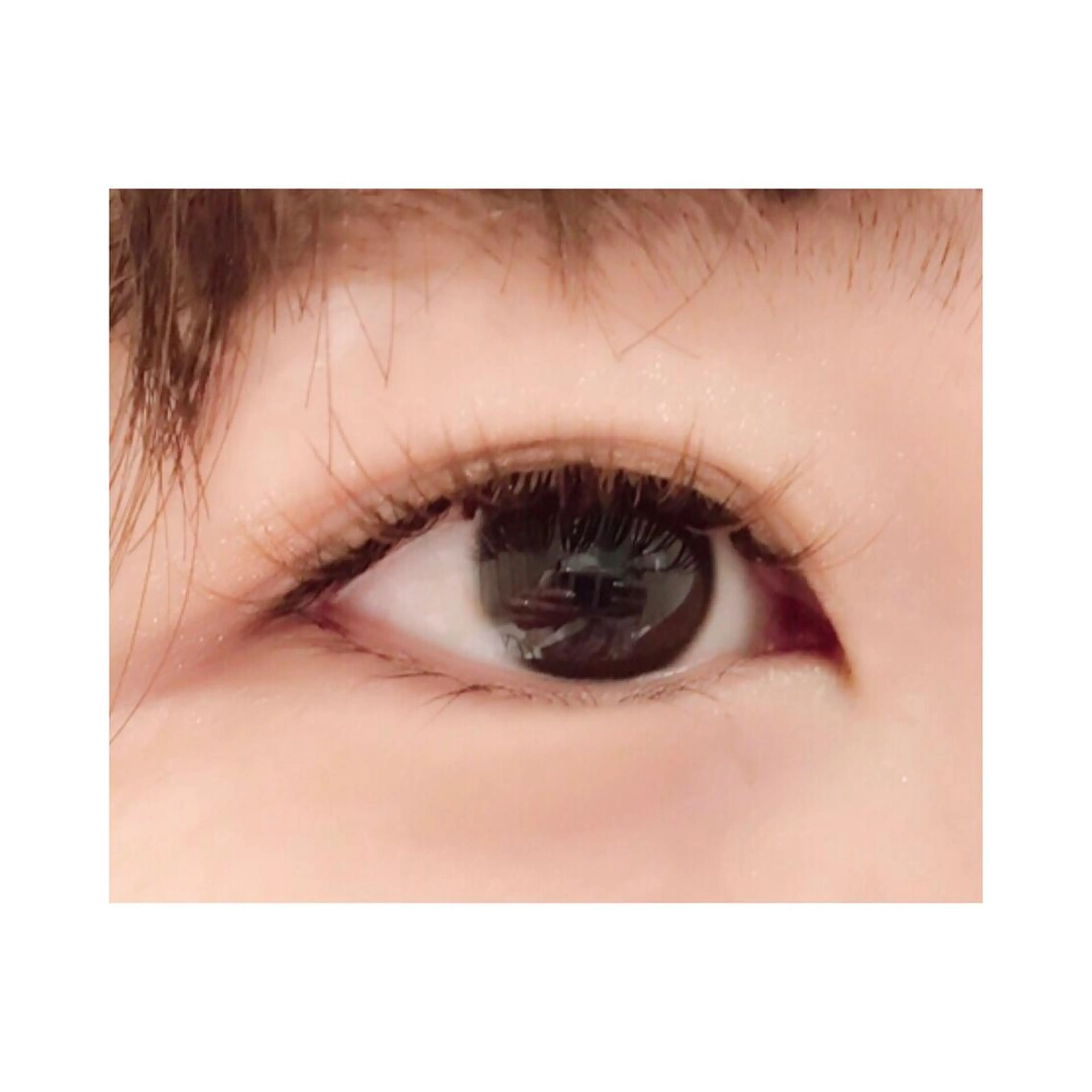 マツエク・マツパ カラーマツエク Cheri所属・きし かりんの眉毛・アイブロウイメージ