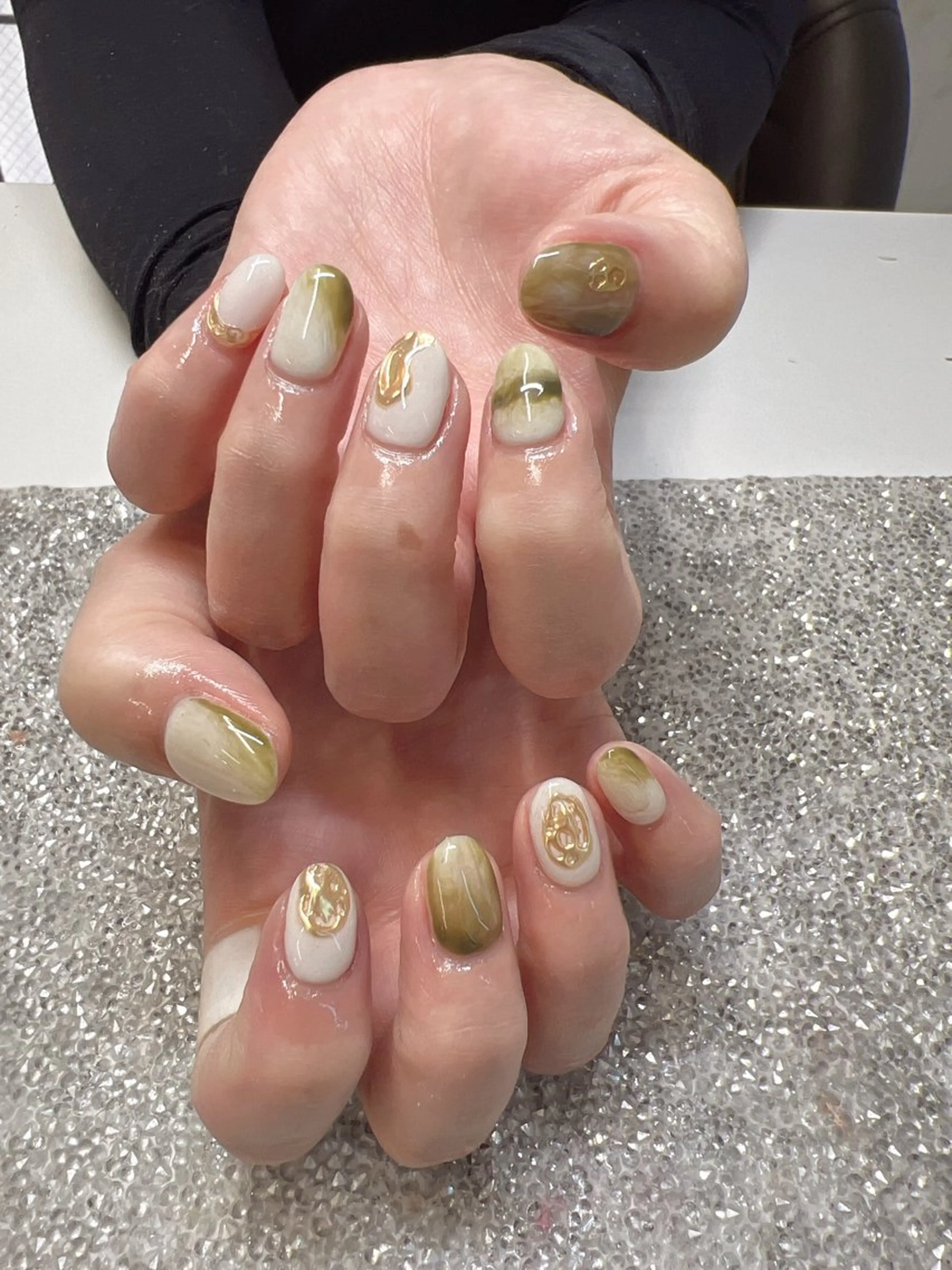 ネイル Guarendo錦糸町店所属・ガレンドウ 白澤 愛子のネイルデザイン