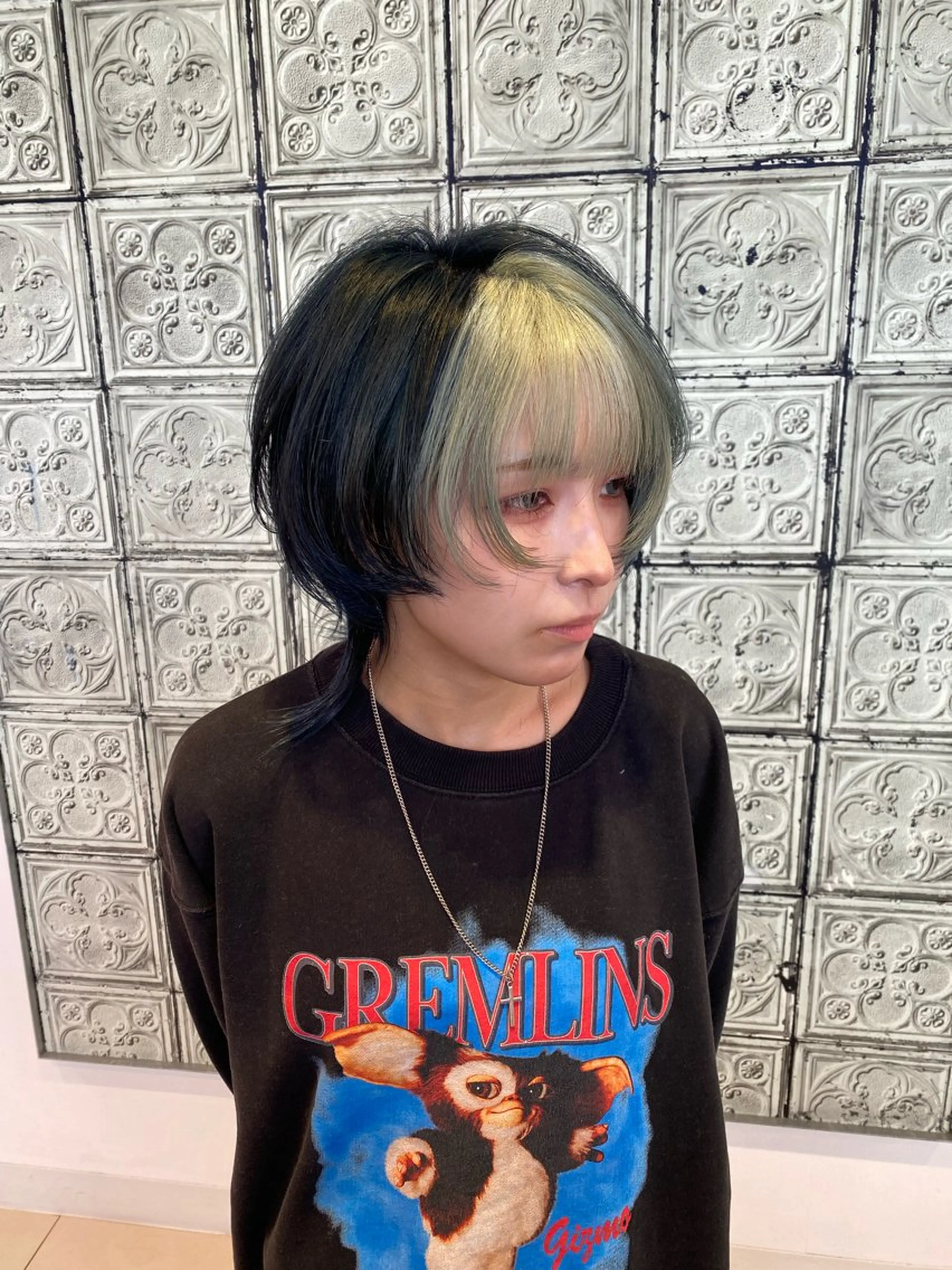 ミディアム カラー ブリーチ ウルフカット ヘアカラー 山田 朝也のヘアスタイル