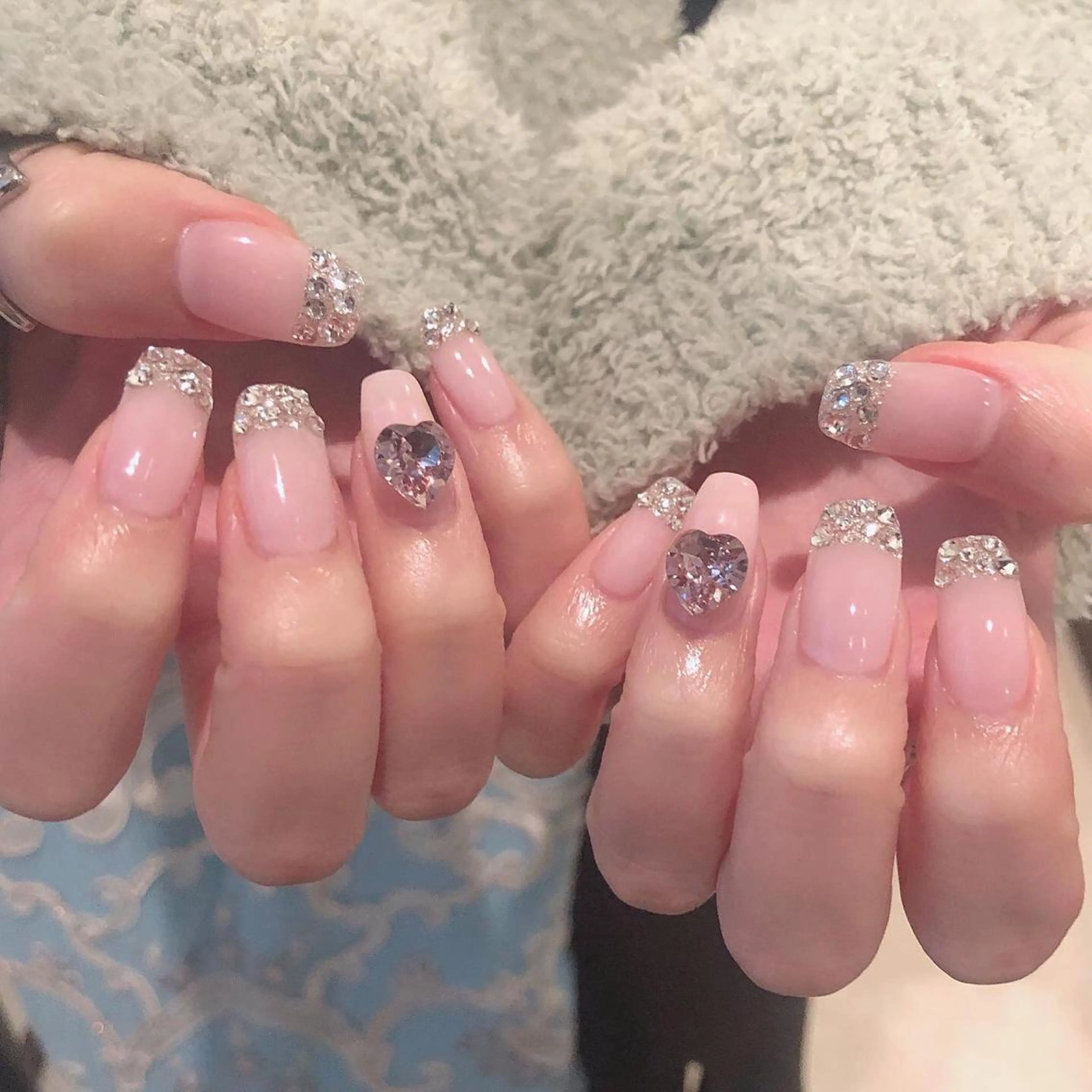 ネイル 持ち込み ハンドネイル フットネイル mi chiのネイルデザイン