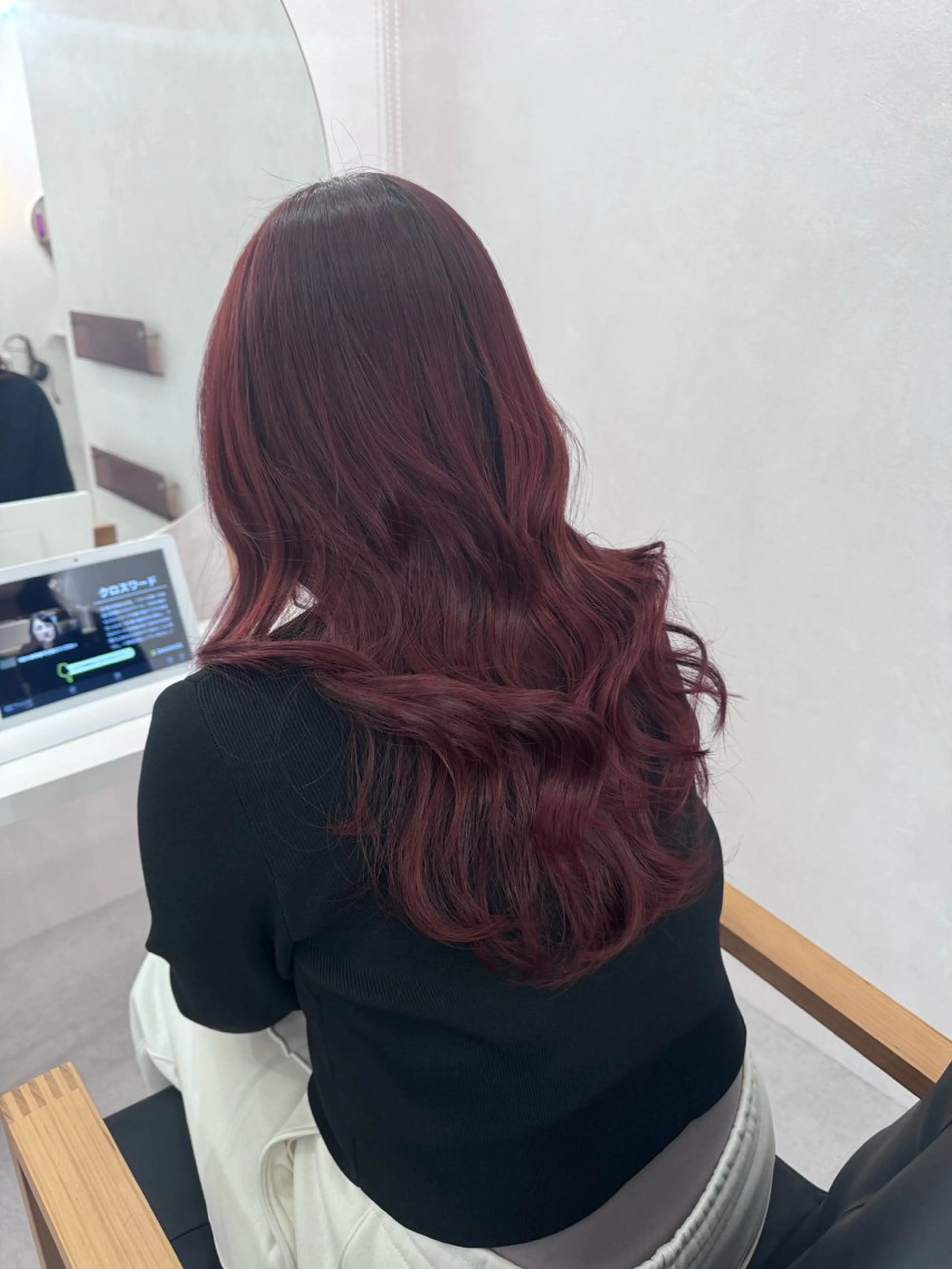 ブリーチなしのワンカラーで作るチェリーピンク！ 黒髪から作れます