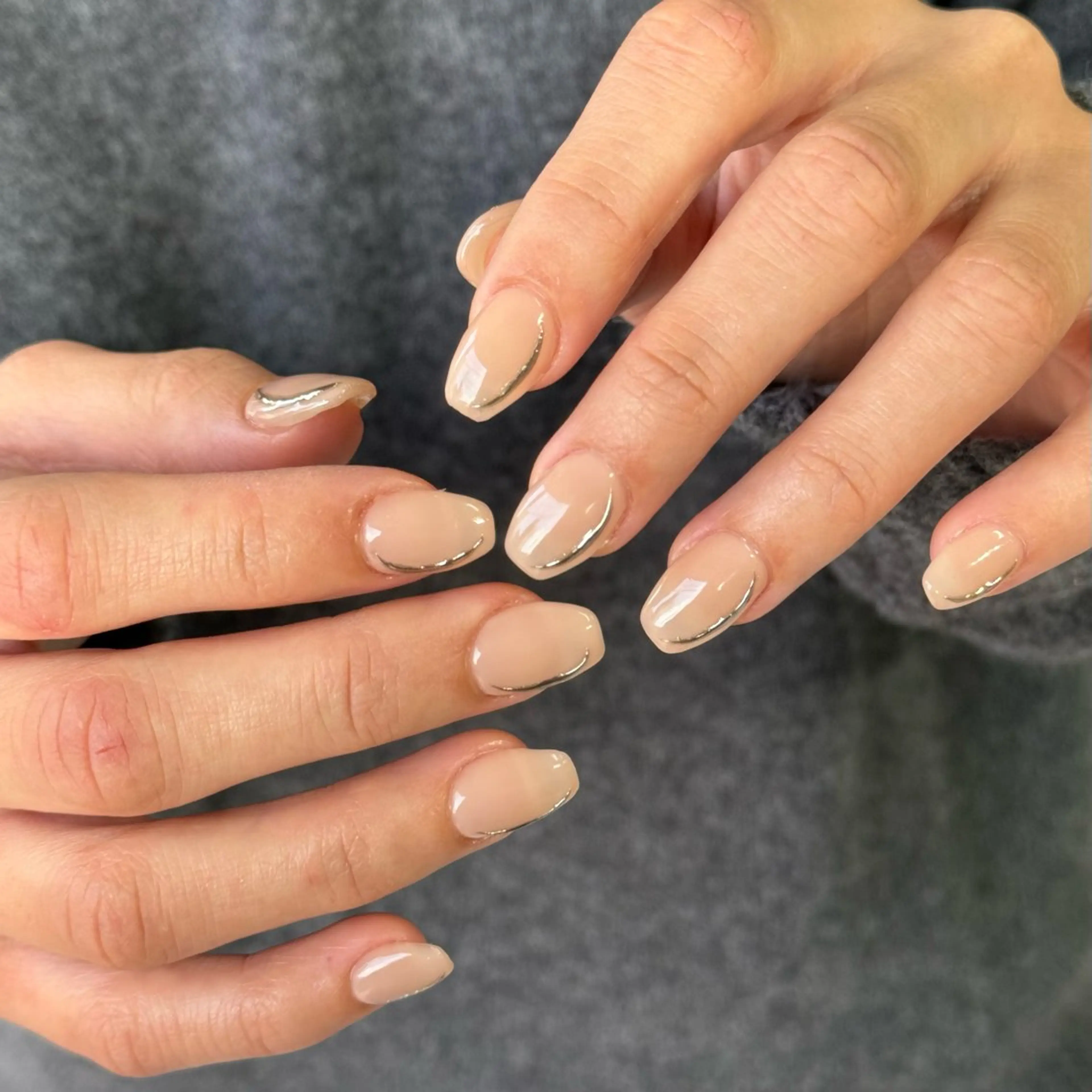 ネイル 長さ出し キラキラネイル ミラーネイル シンプルネイル ハンドネイル Momoka ネイリスト福岡/薬院のネイルデザイン