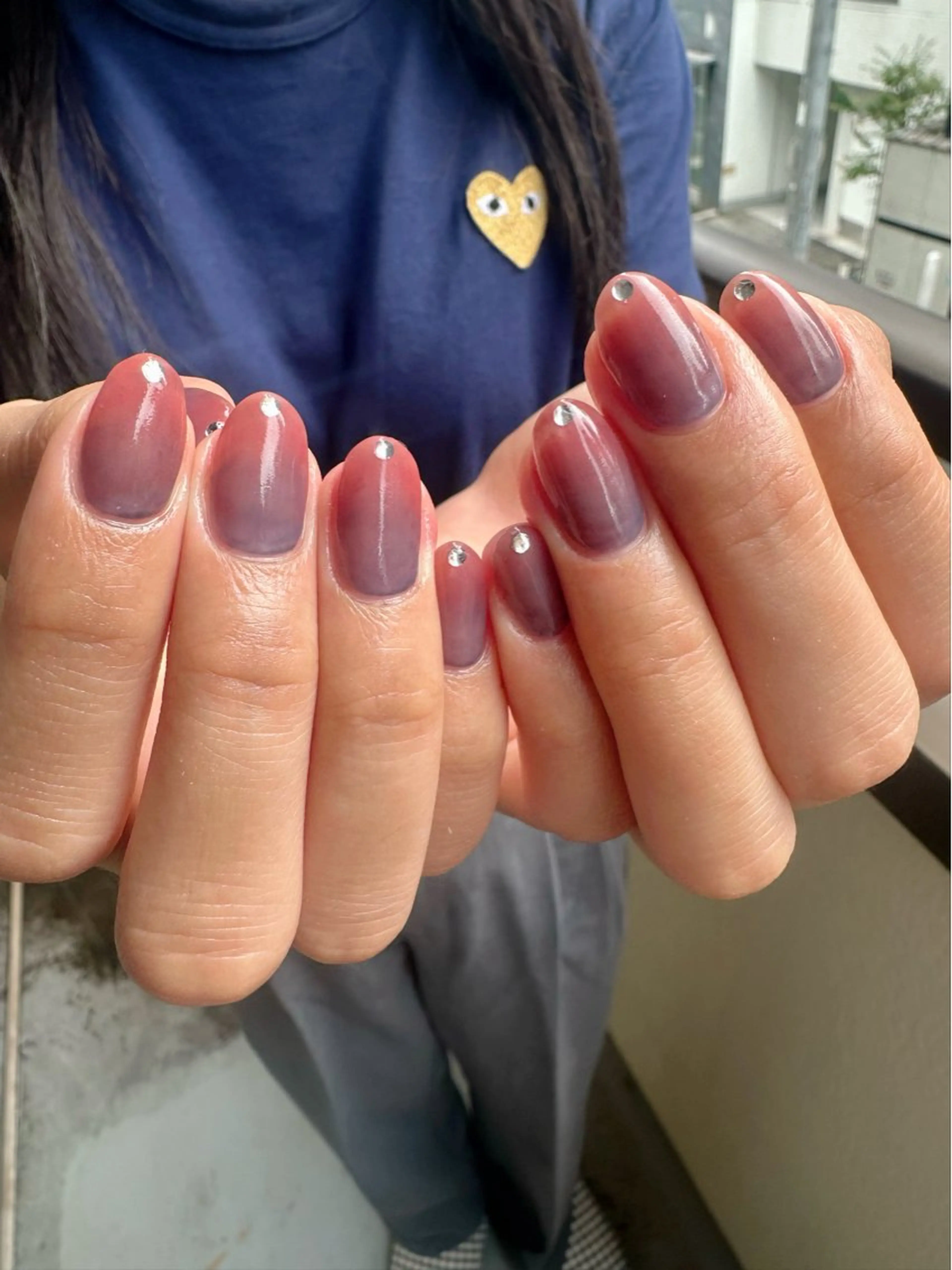 ネイル グラデーション 氷ネイル・うるうるネイル 韓国ネイル ネイビー ピンク 🪞KAPE NAIL 🪞のネイルデザイン