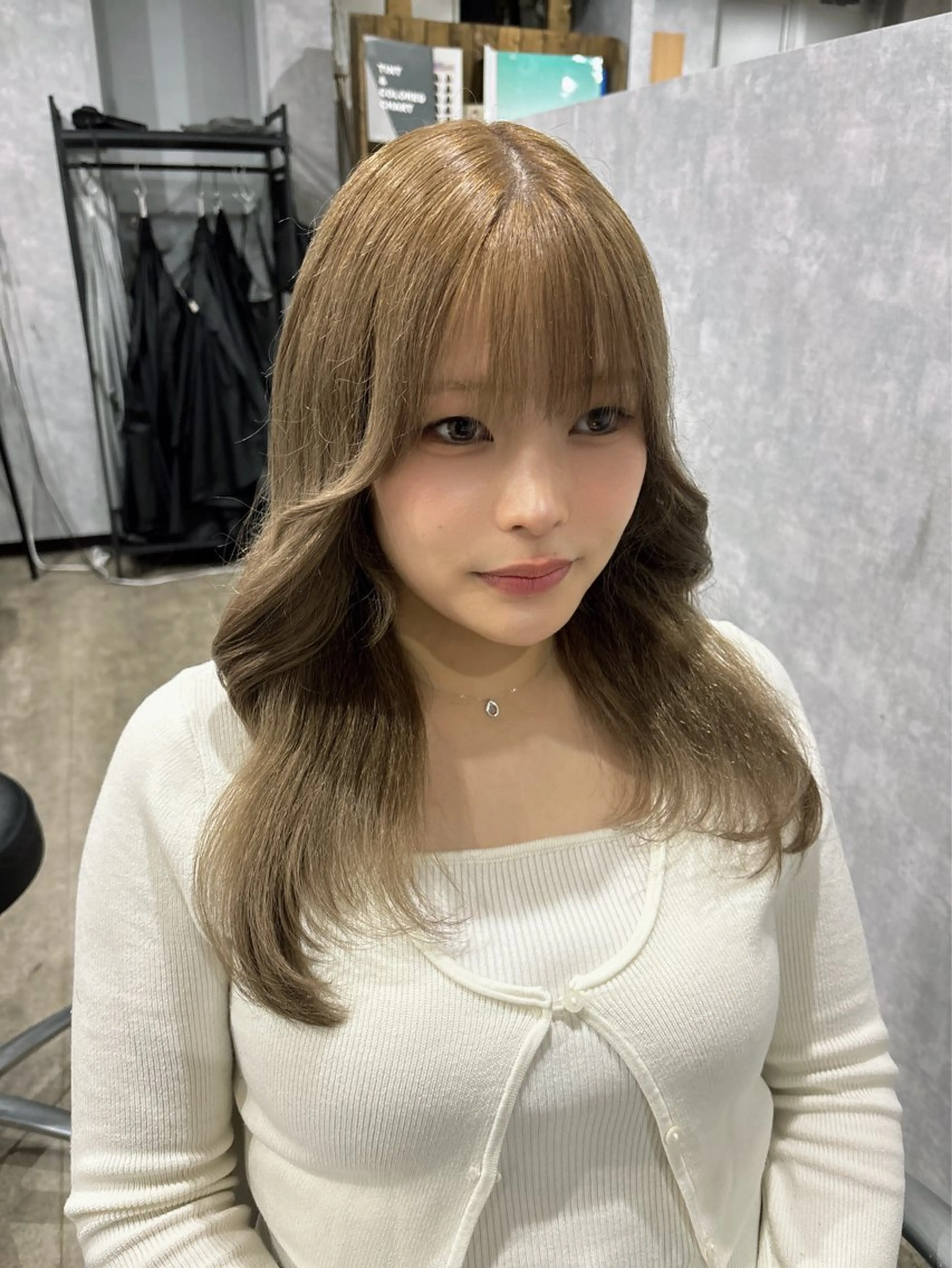 カラー La fith hair ray 札幌店所属・顔まわり/W カラー/リョウのヘアスタイル