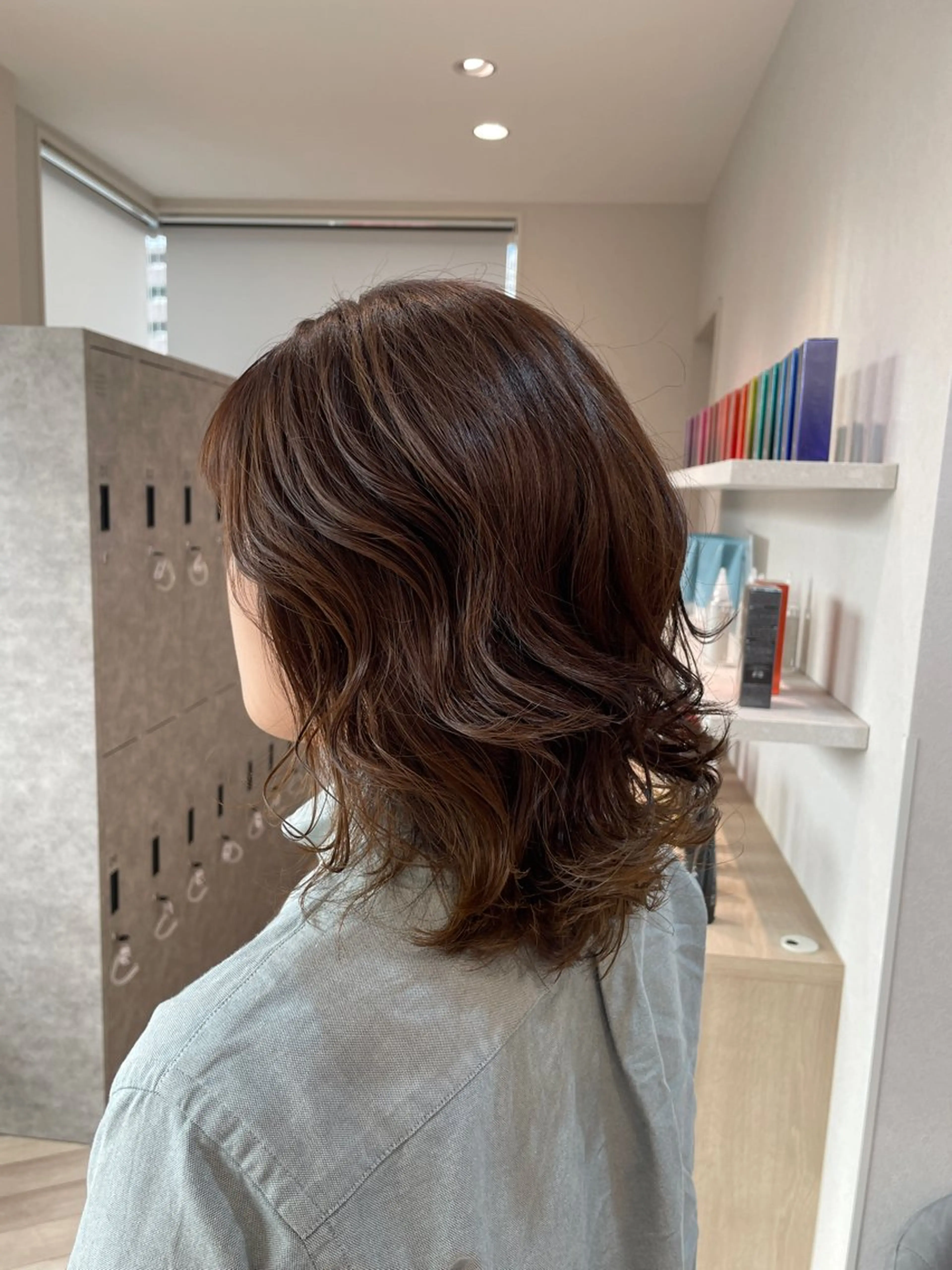 セミロング カラー カット ヘアカラー トリートメント 吉原 雪乃のヘアスタイル