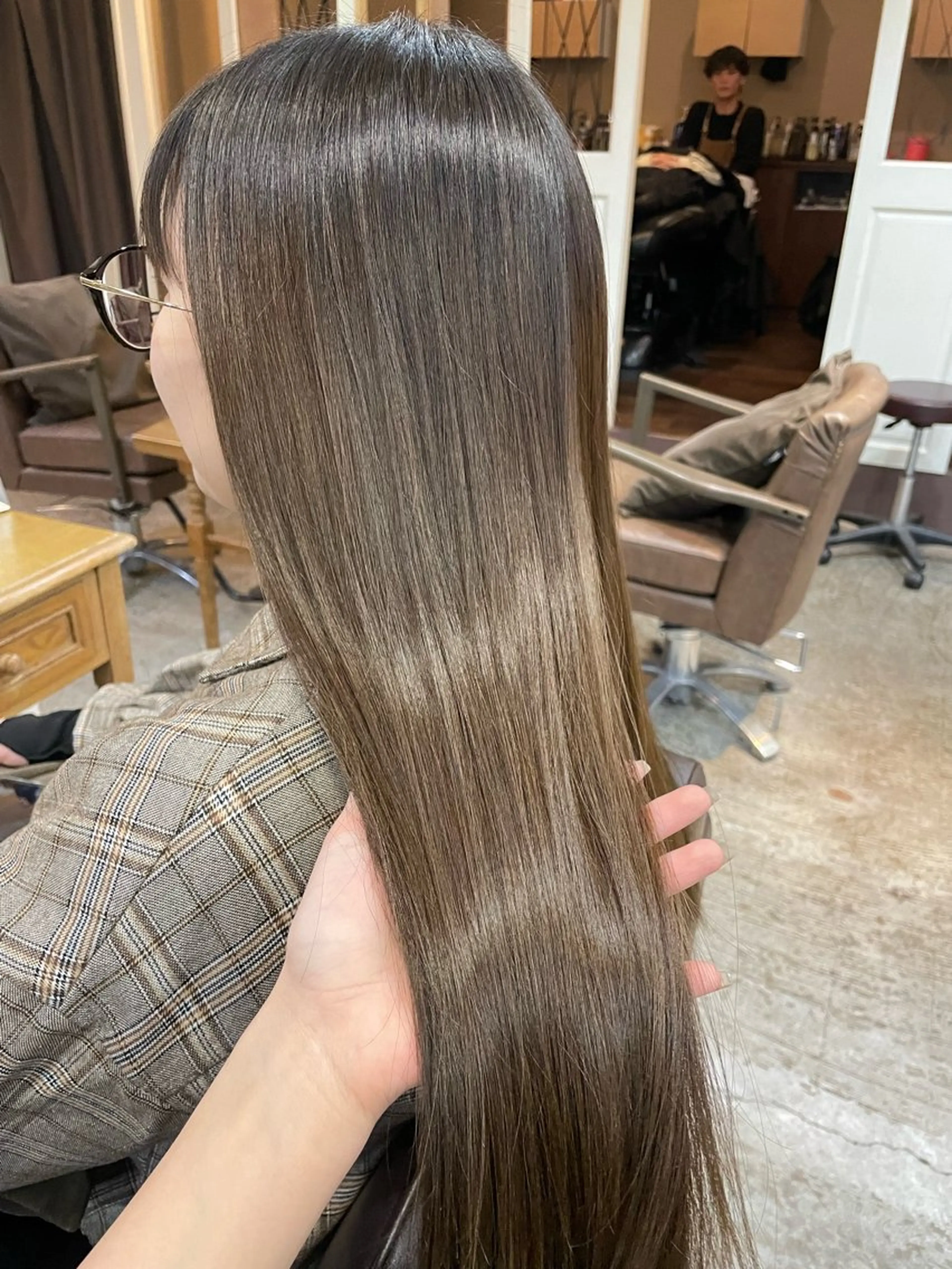 セミロング カット ヘアカラー トリートメント 髪質改善特化🫧韓国 🇰🇷amiruのヘアスタイル