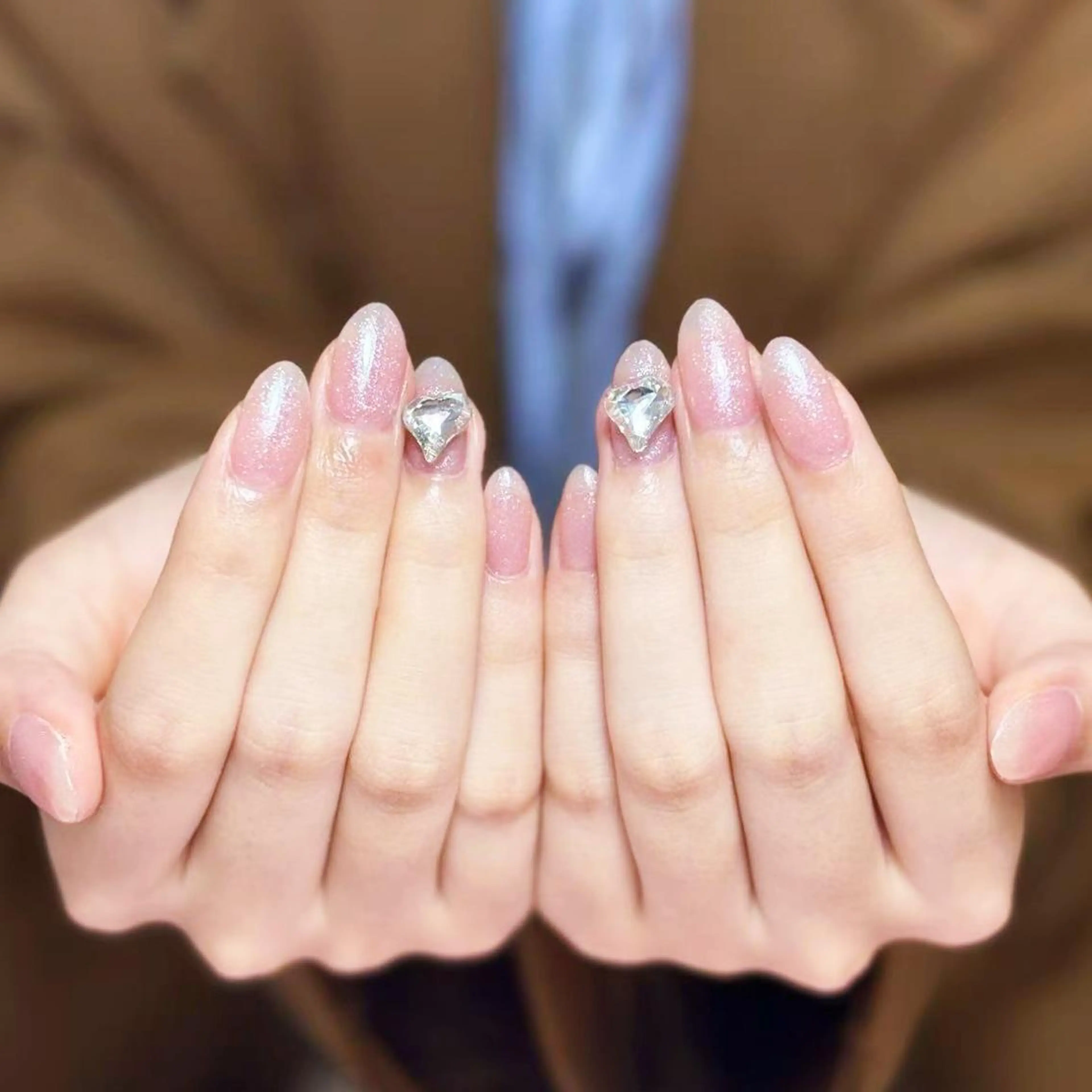 ネイル アートネイル オーロラネイル ガーリー キラキラネイル 韓国ネイル ハンドネイル ハンドケア DIAMOND NailStudioのネイルデザイン