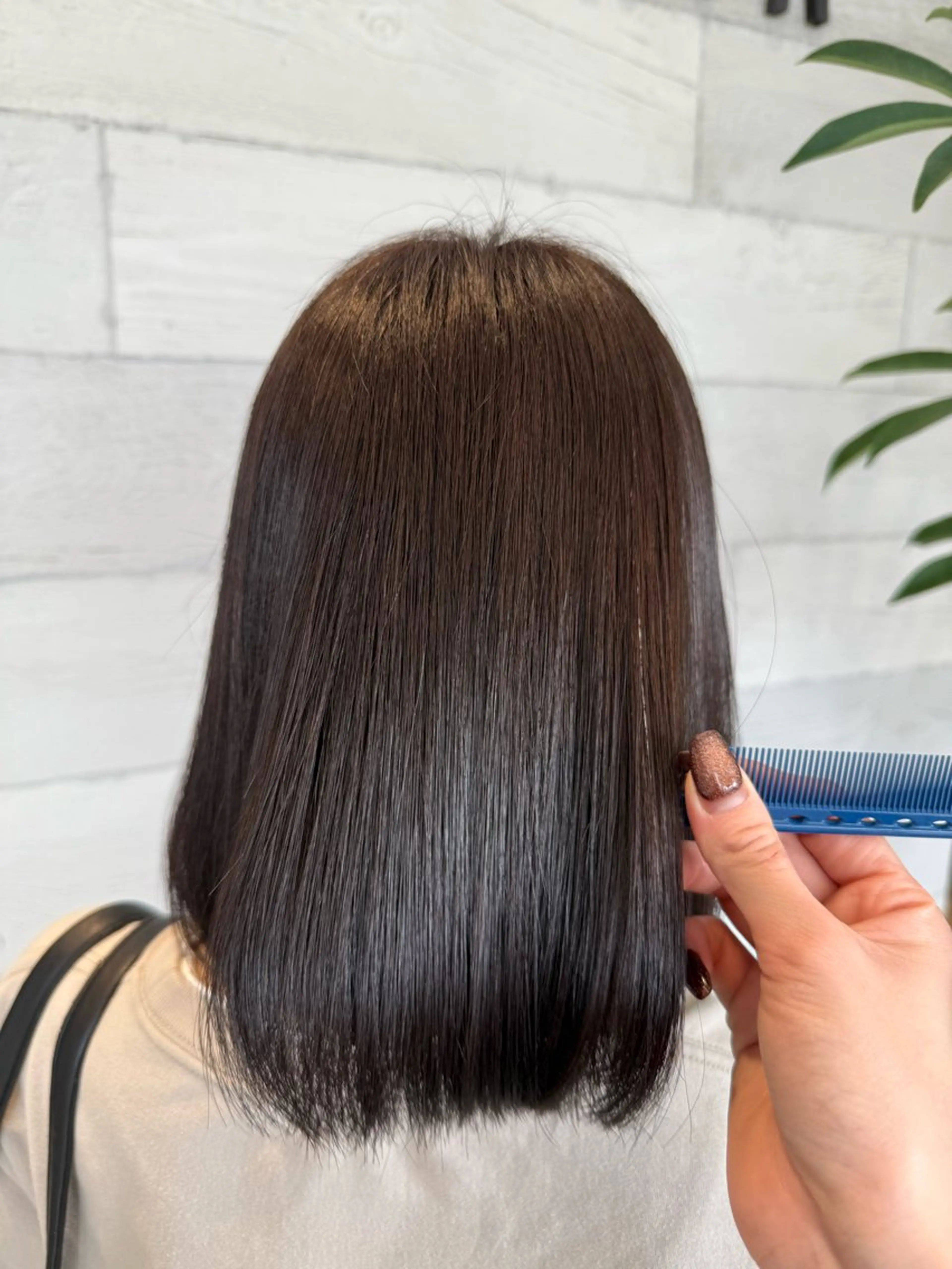 ミディアム カット 縮毛矯正 今岡 育美のヘアスタイル