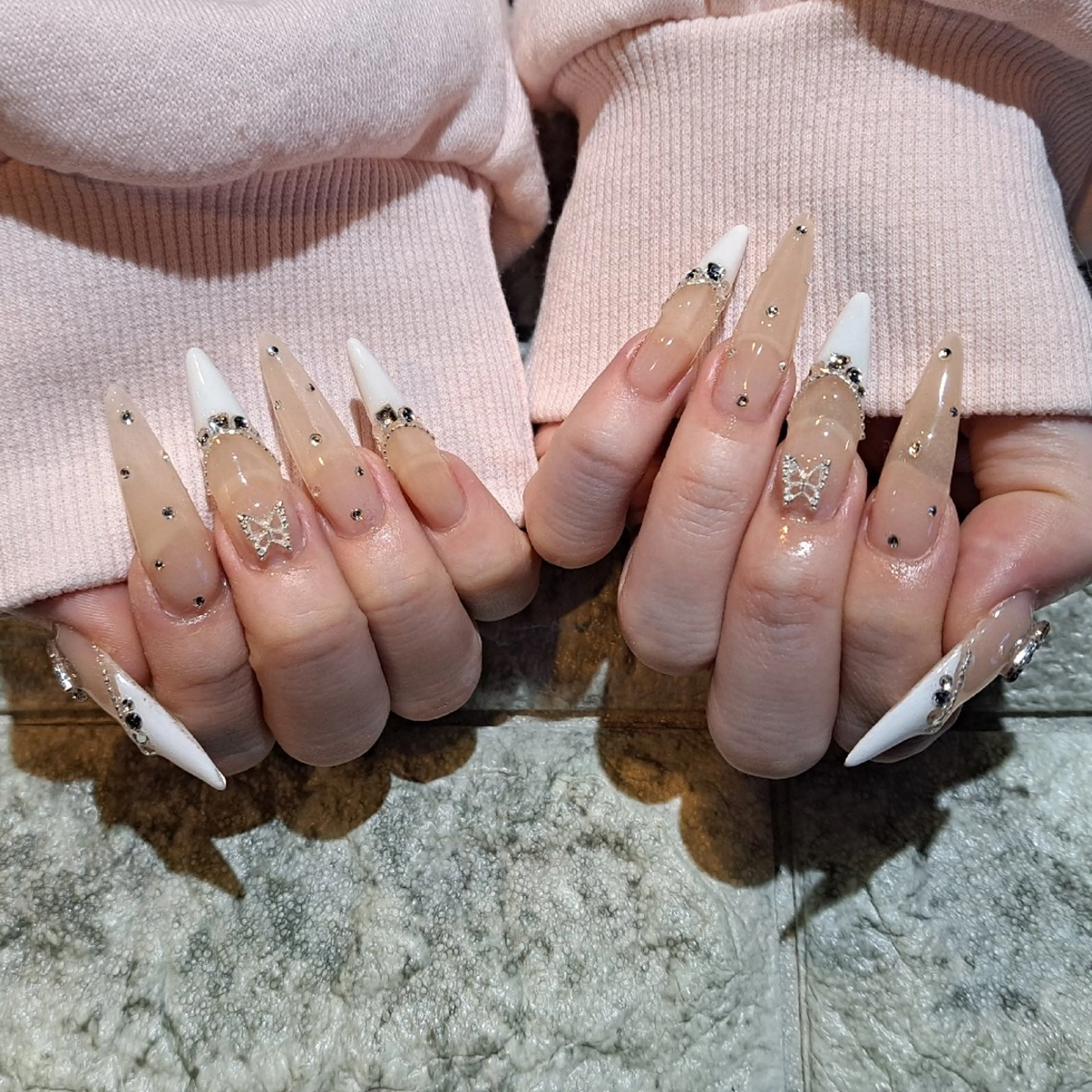 ネイル 長さ出し フレンチネイル ガーリー ロングネイル スカルプネイル ハンドネイル RounGe町田店 🧸大谷のネイルデザイン