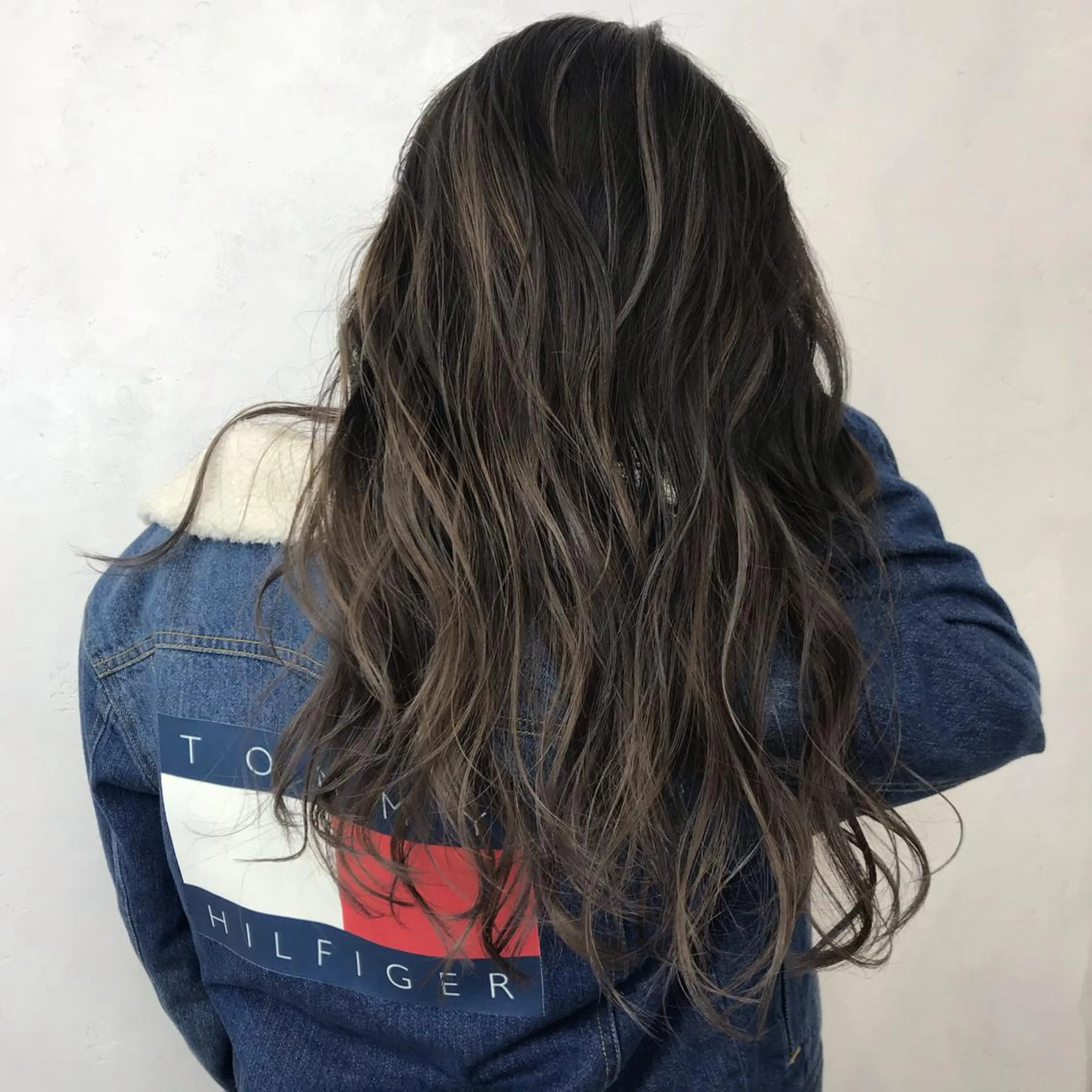 ロング カラー LUSTRE クロサワのヘアスタイル