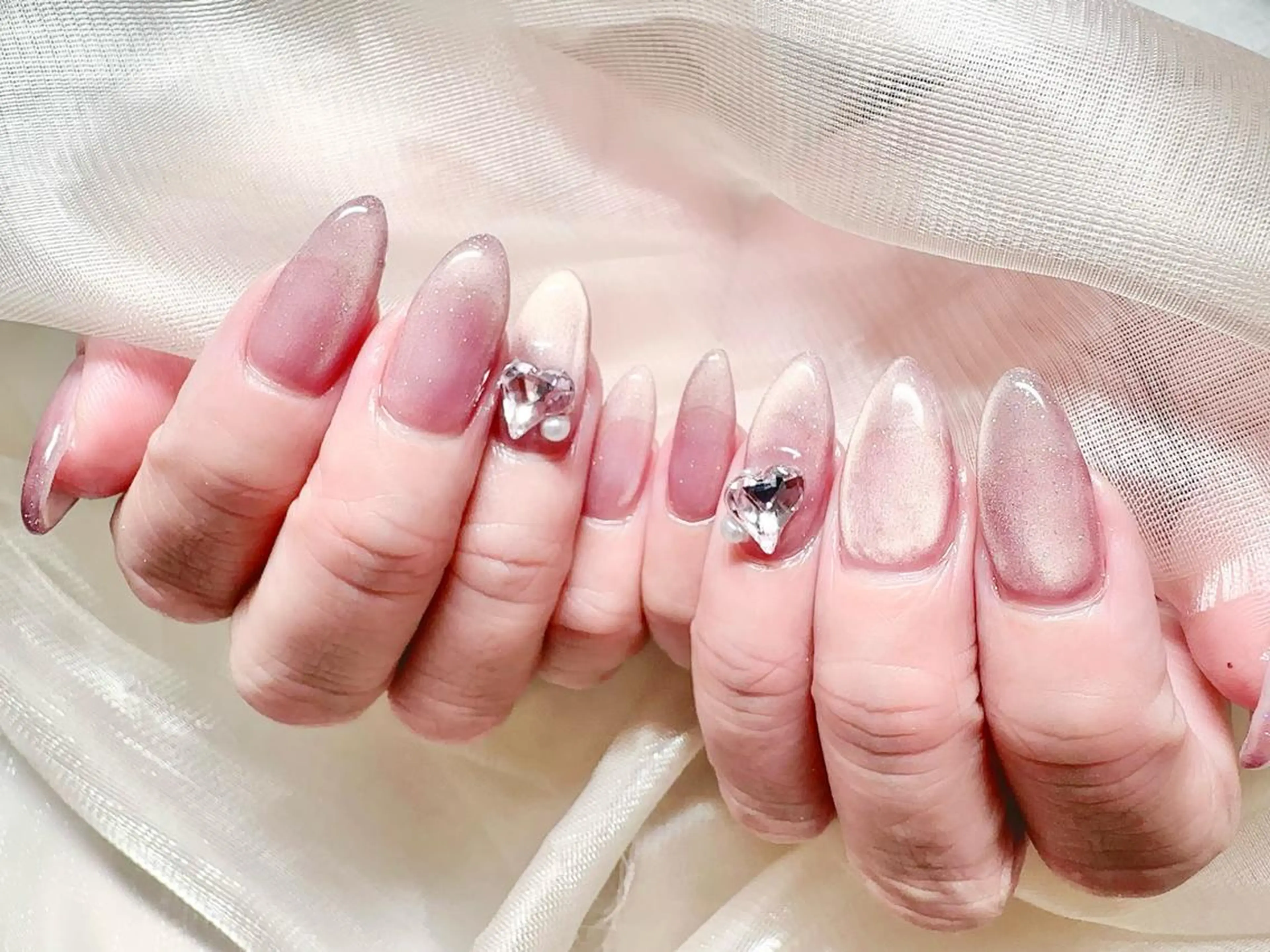 ネイル マグネットネイル ハンドネイル Lisse銀座 Kaoriのネイルデザイン