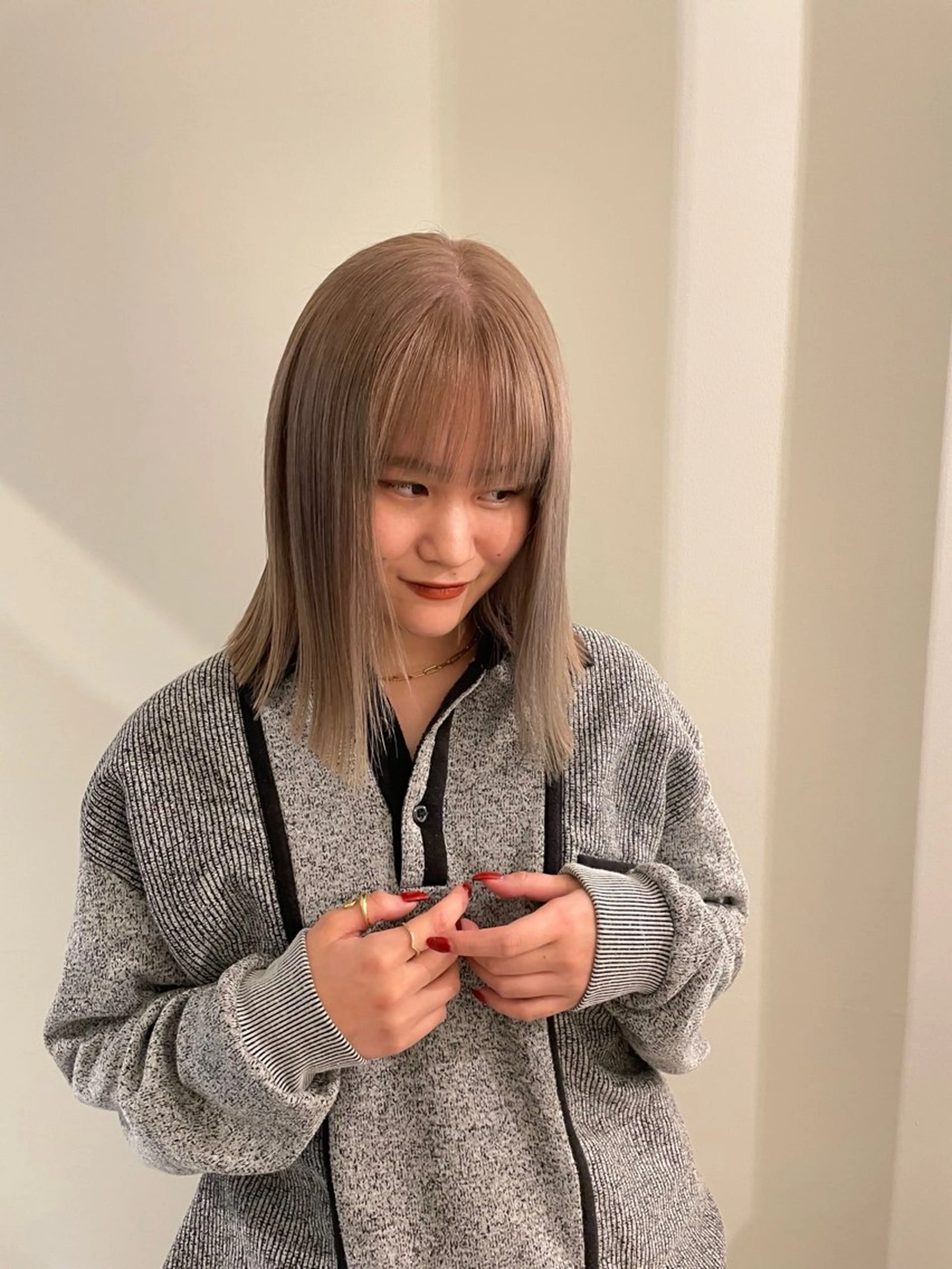 ミディアム カラー ベージュカラー ヘアカラー 渋谷 留菜のヘアスタイル