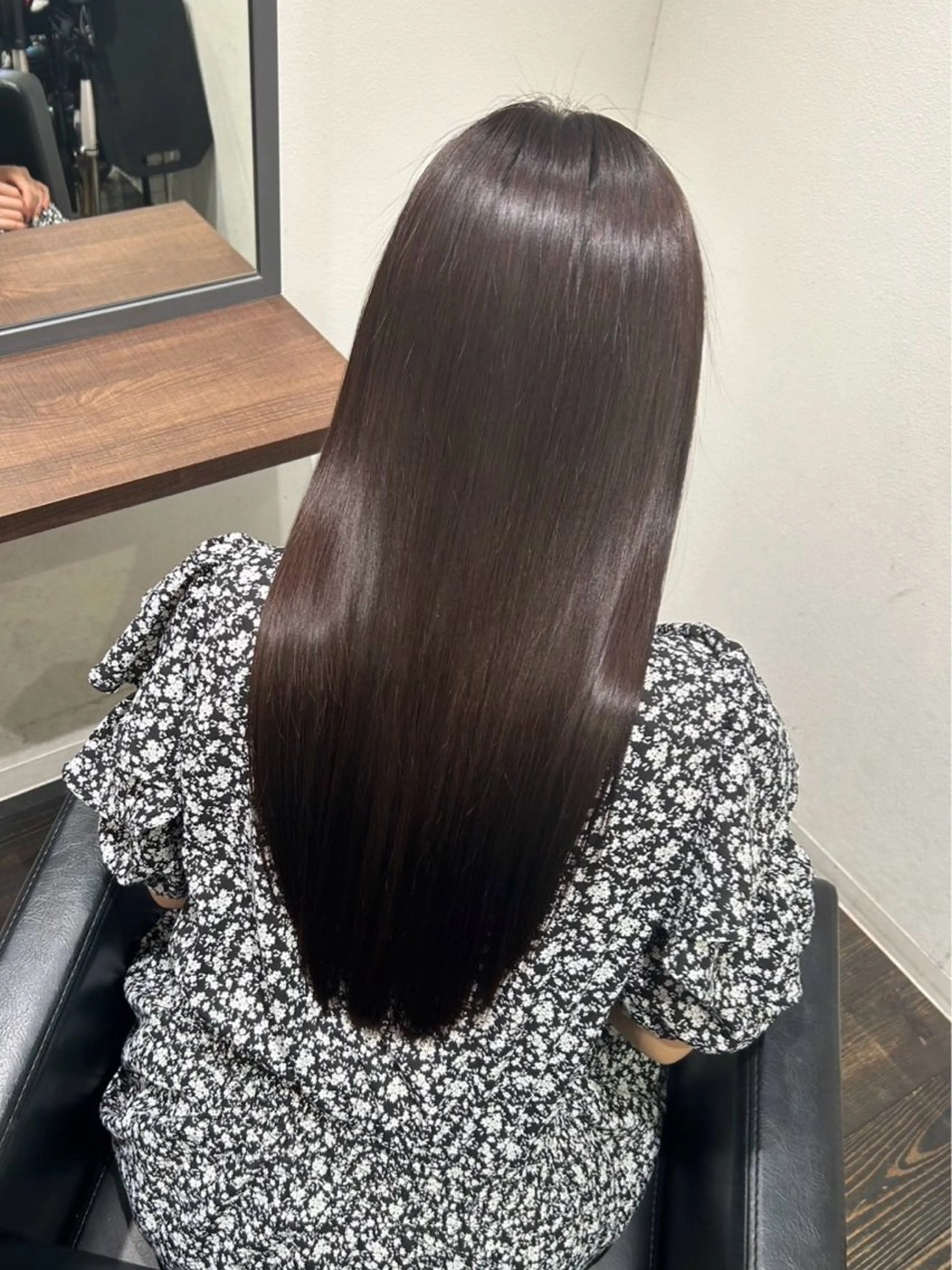 ロング ヘアカラー 塩濱 洋太のヘアスタイル