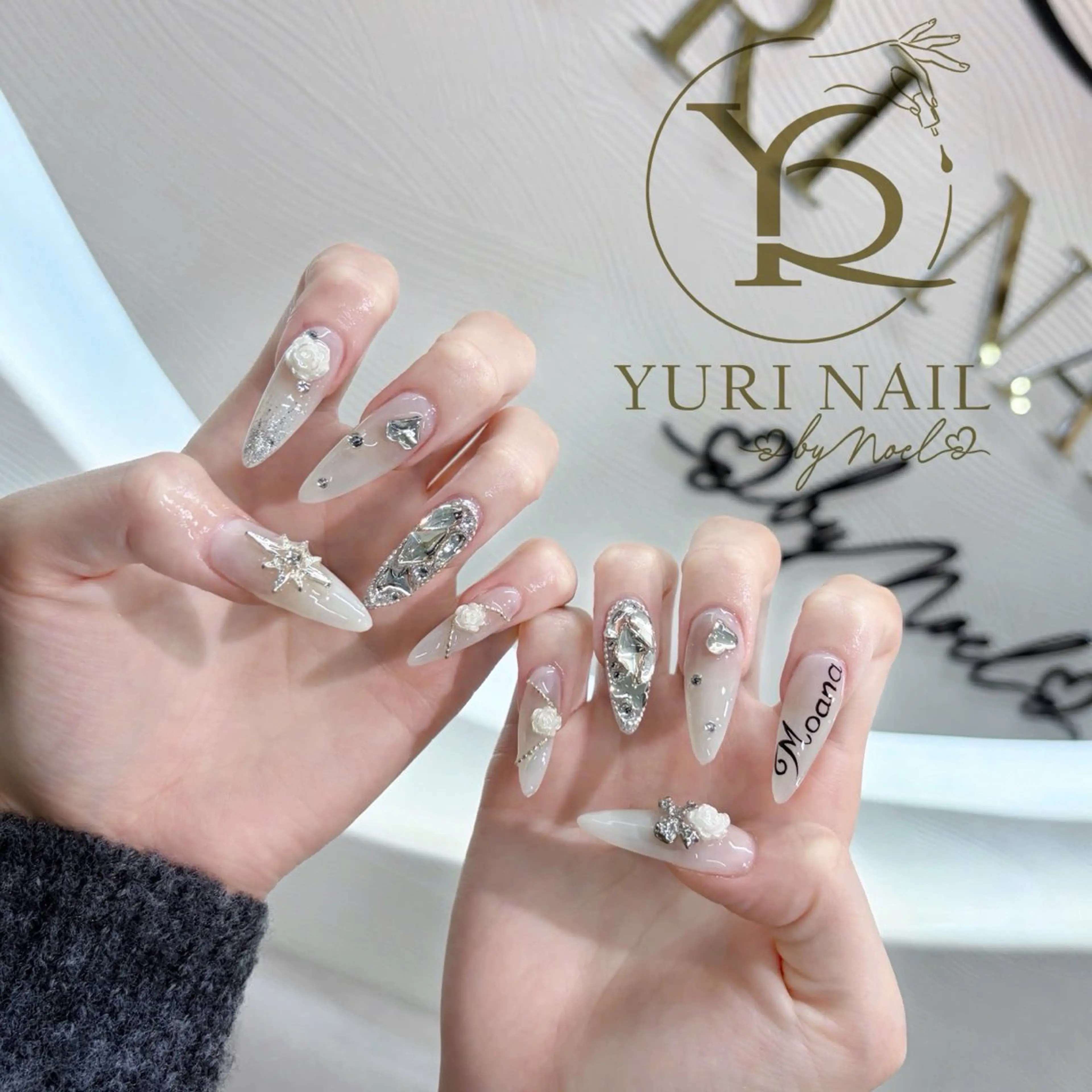 ネイル オーロラネイル ブルー チークネイル フットネイル フレンチネイル ハンドネイル フットネイル ハンドケア YURI Nail Salon Funabashi所属・YURI Nail Funabashiのネイルデザイン