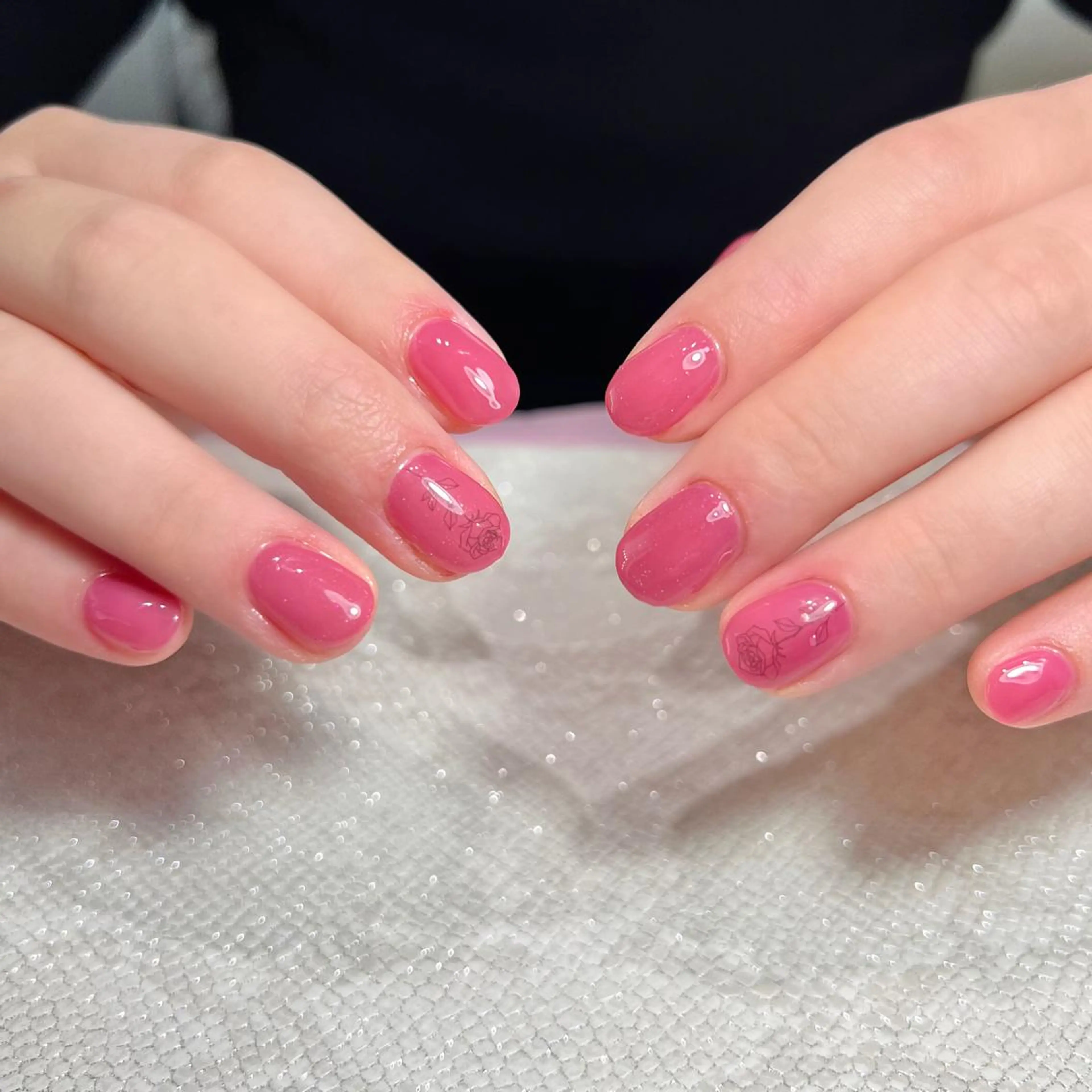 ネイル Mizuliネイル 眉毛メイクのサロンのネイルデザイン