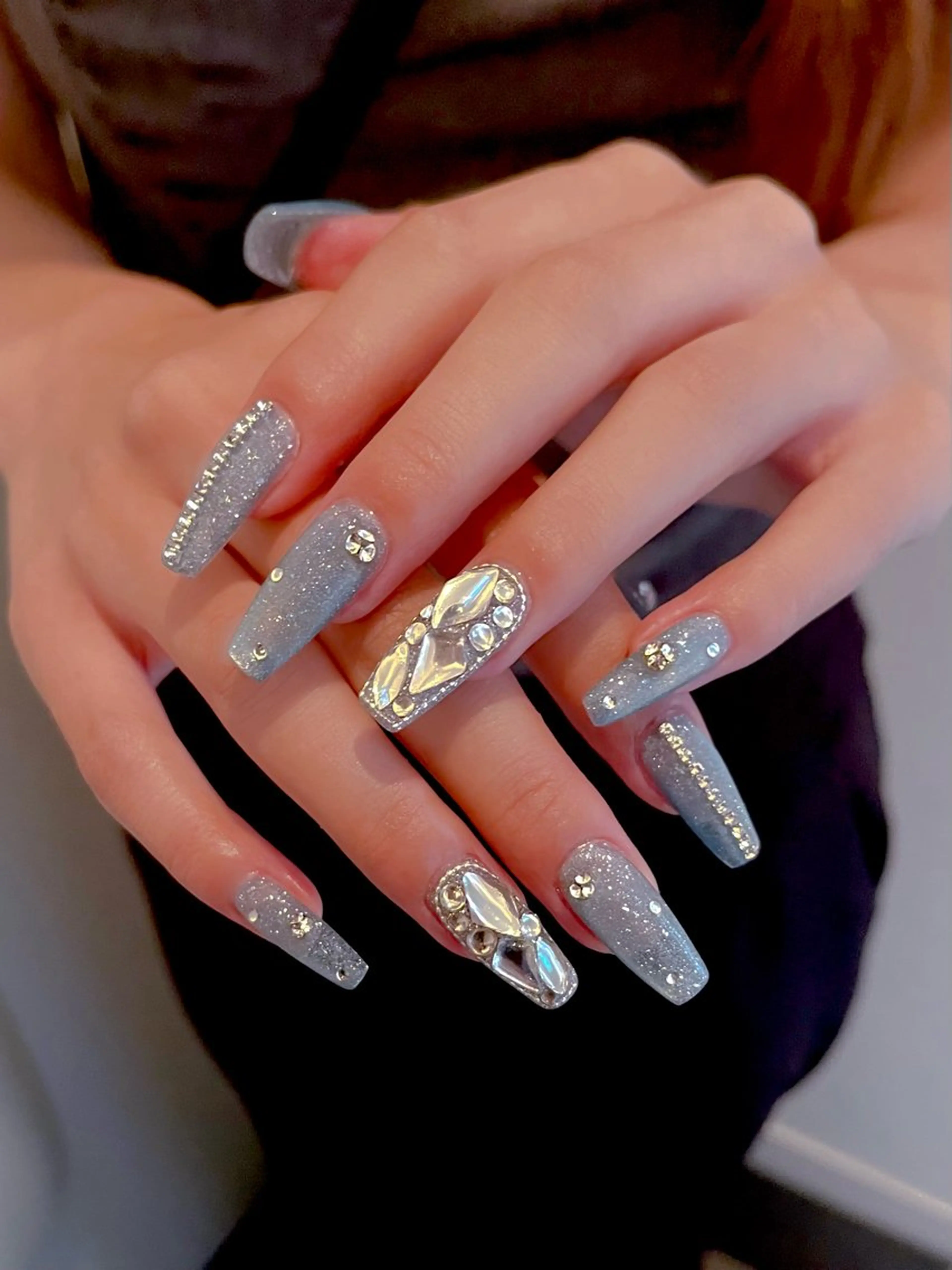 ネイル フットネイル キラキラネイル マグネットネイル ワンカラーネイル スカルプネイル nine.🦋 YUKOのネイルデザイン