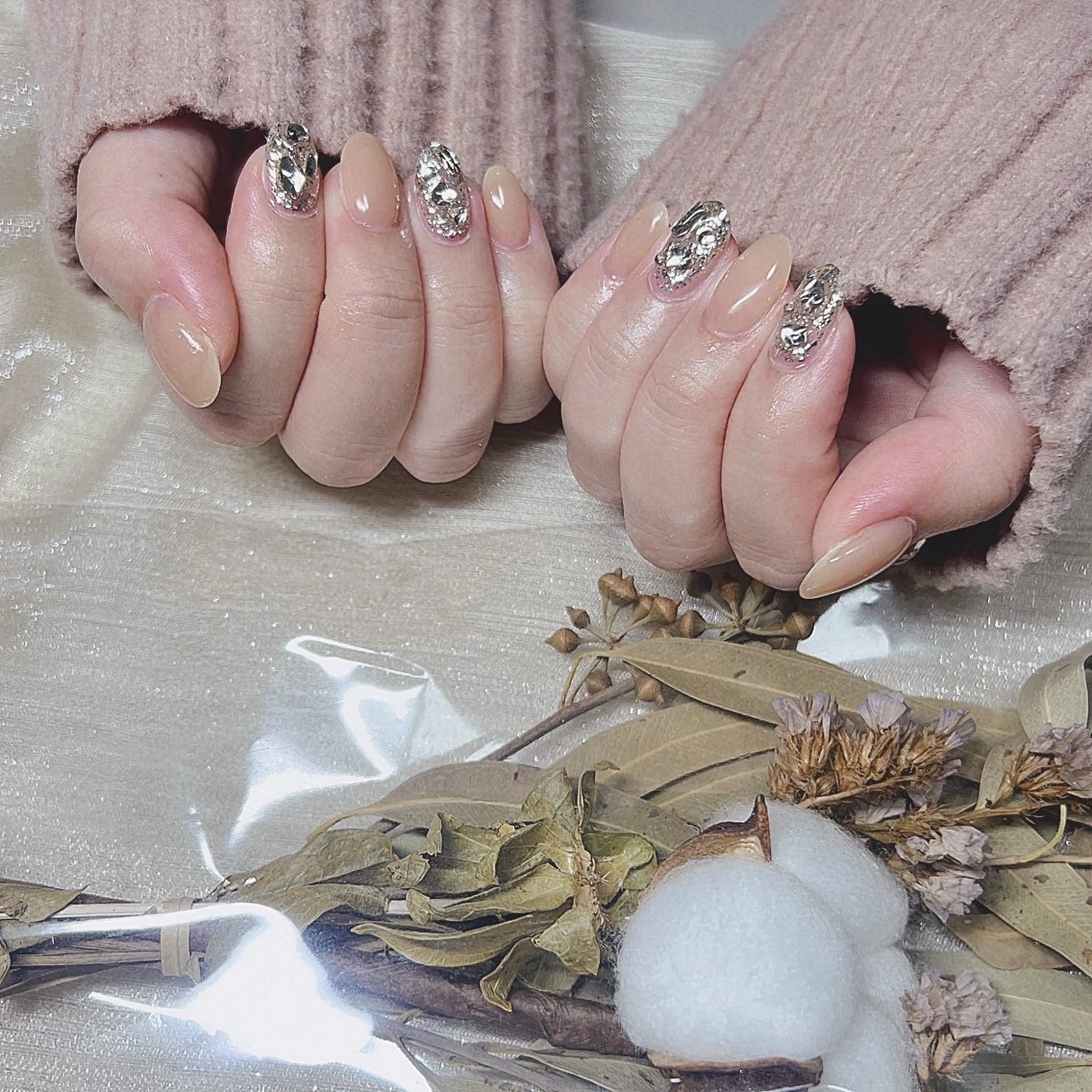 ネイル ハンドネイル KURE ISAKIのネイルデザイン