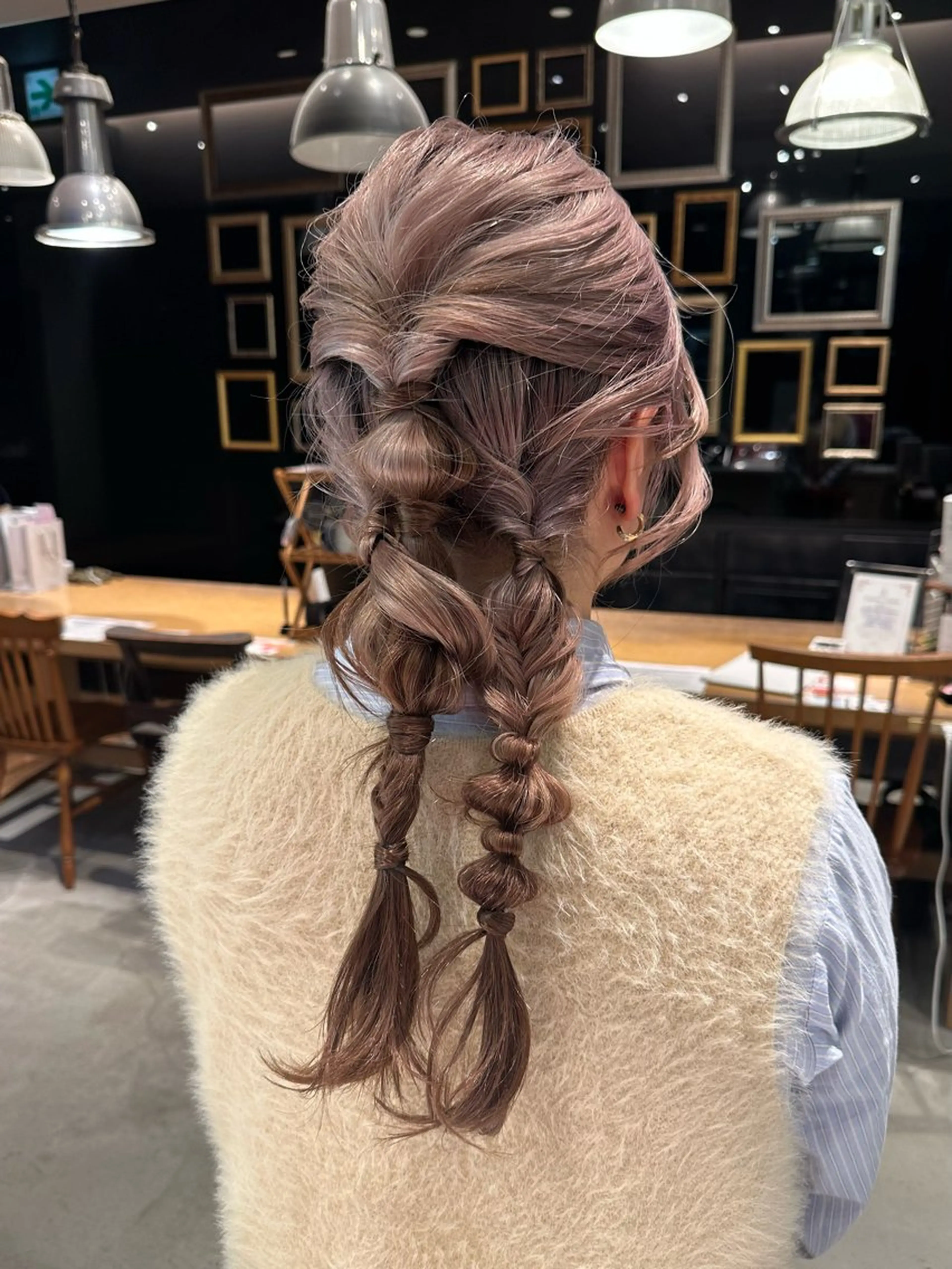 セミロング 美 海のヘアスタイル