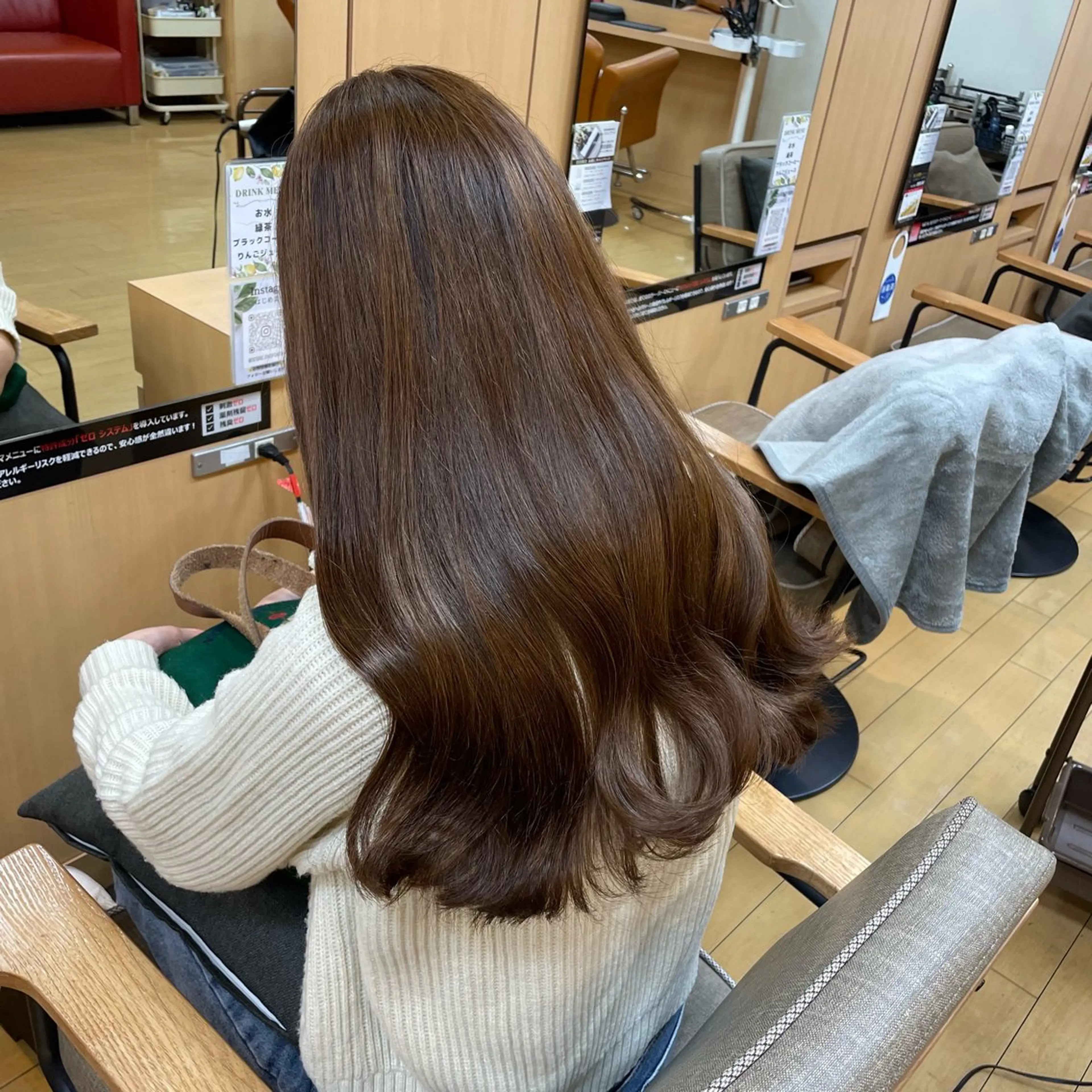 ロング アッシュ アッシュブラウン カット ヘアカラー 髪質改善・韓国ヘア 🤍中西麻友🤍のヘアスタイル