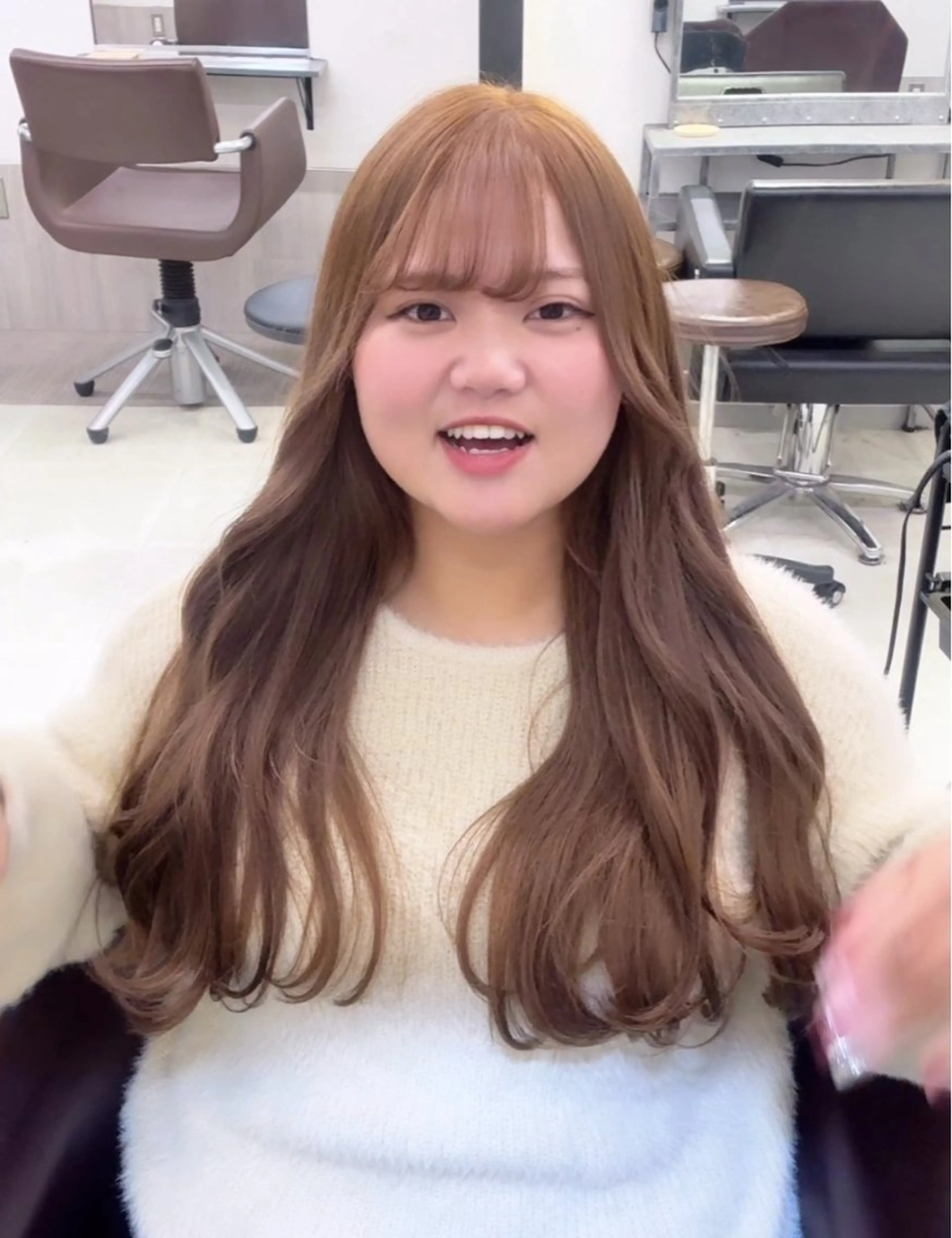 ロング カラー ヘアカラー トリートメント ミルクティー/ピンク /ブロンド 咲良のヘアスタイル