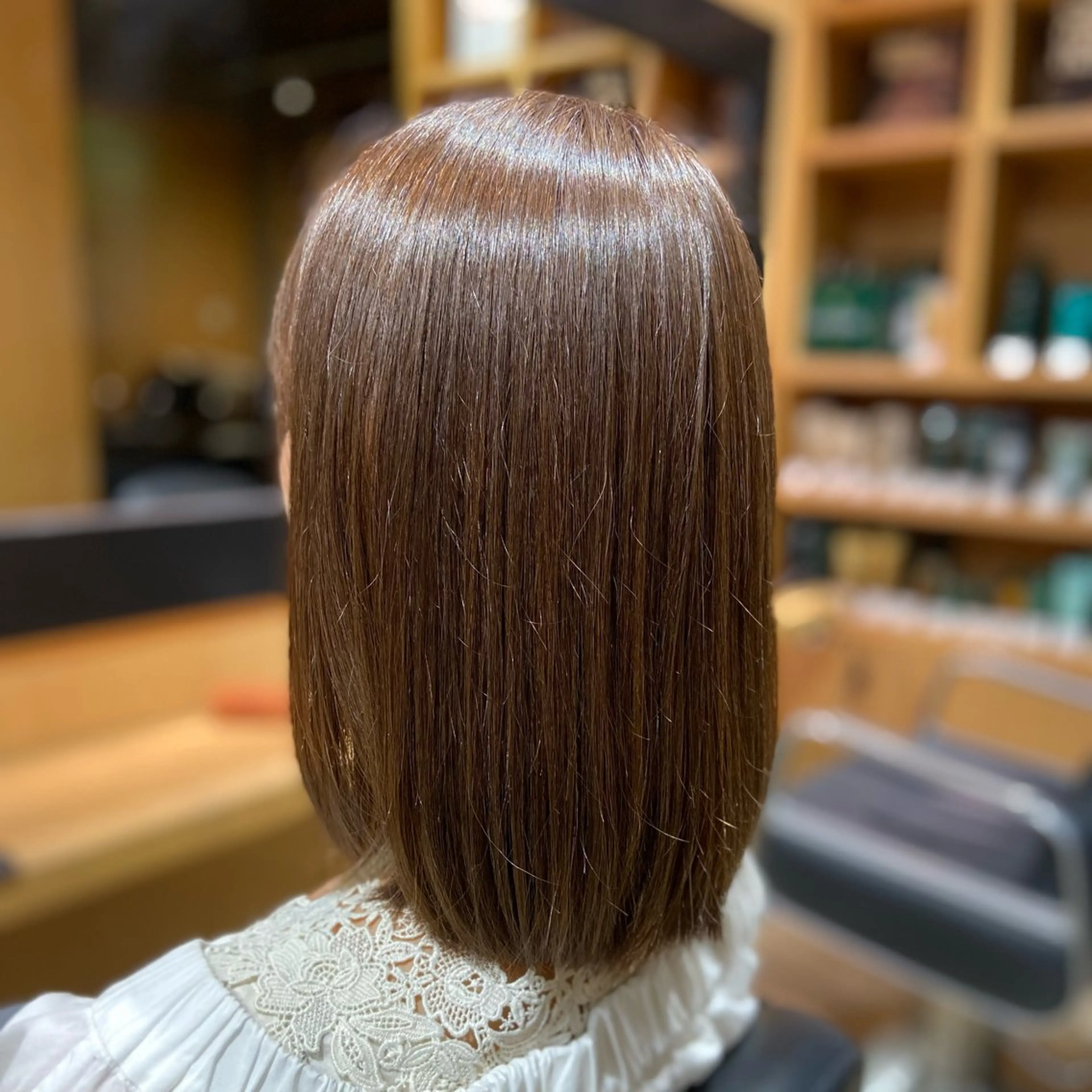 ミディアム カラー IWASHITA TAKESHIのヘアスタイル