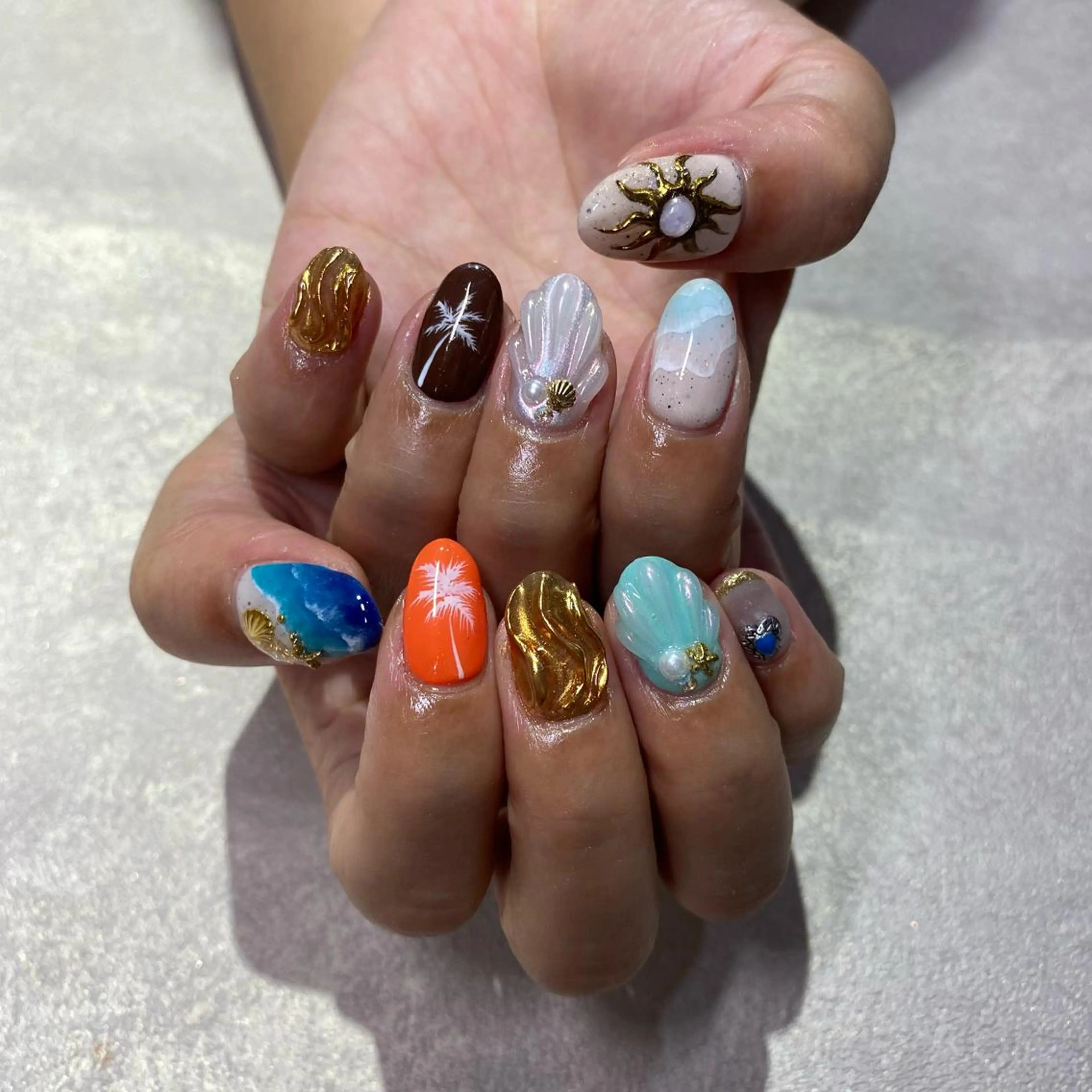 ネイル ハンドネイル Amber21.所属・Nagahama Akariのネイルデザイン