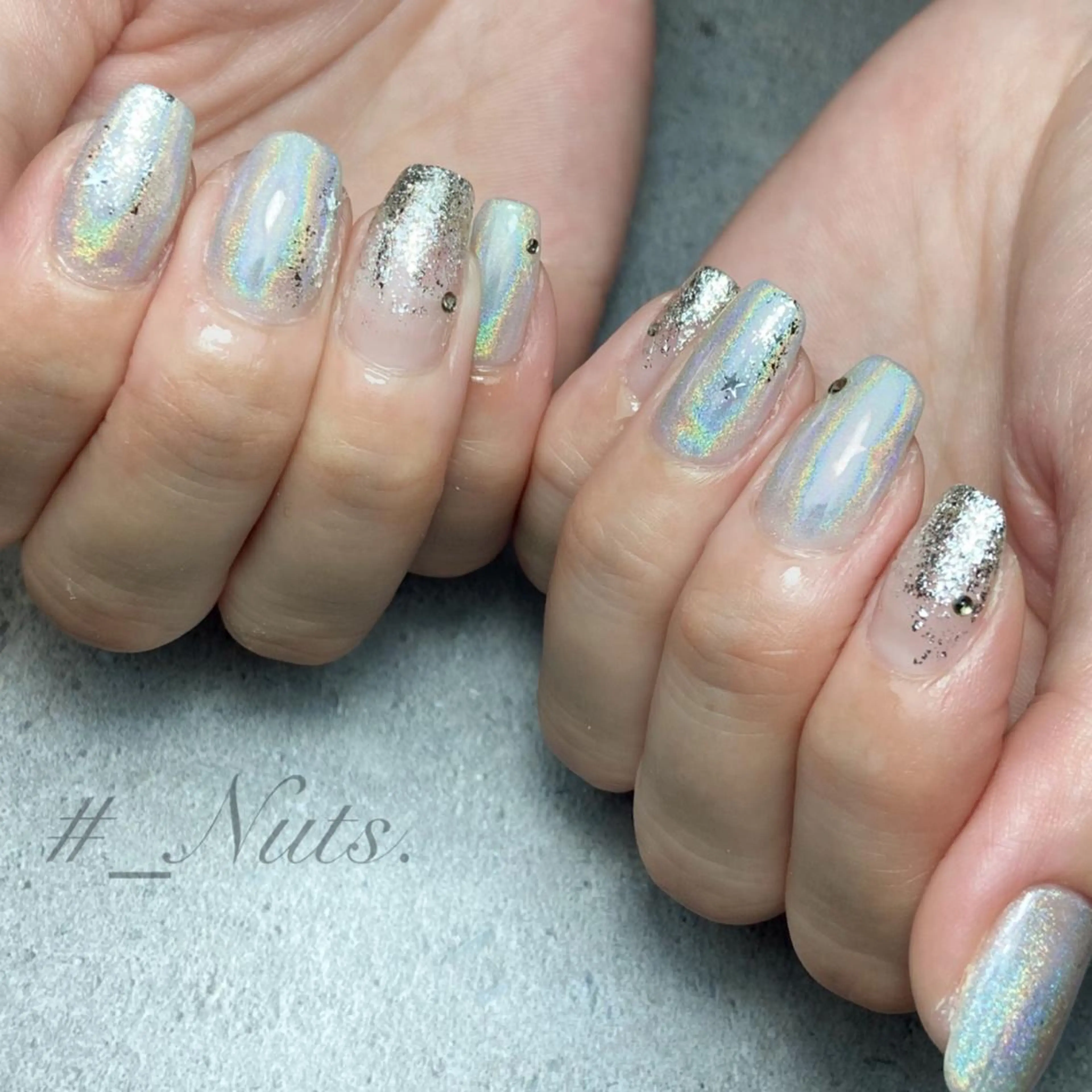 ネイル オーロラネイル ミラーネイル 土居 夏美のマツエク・マツパデザイン