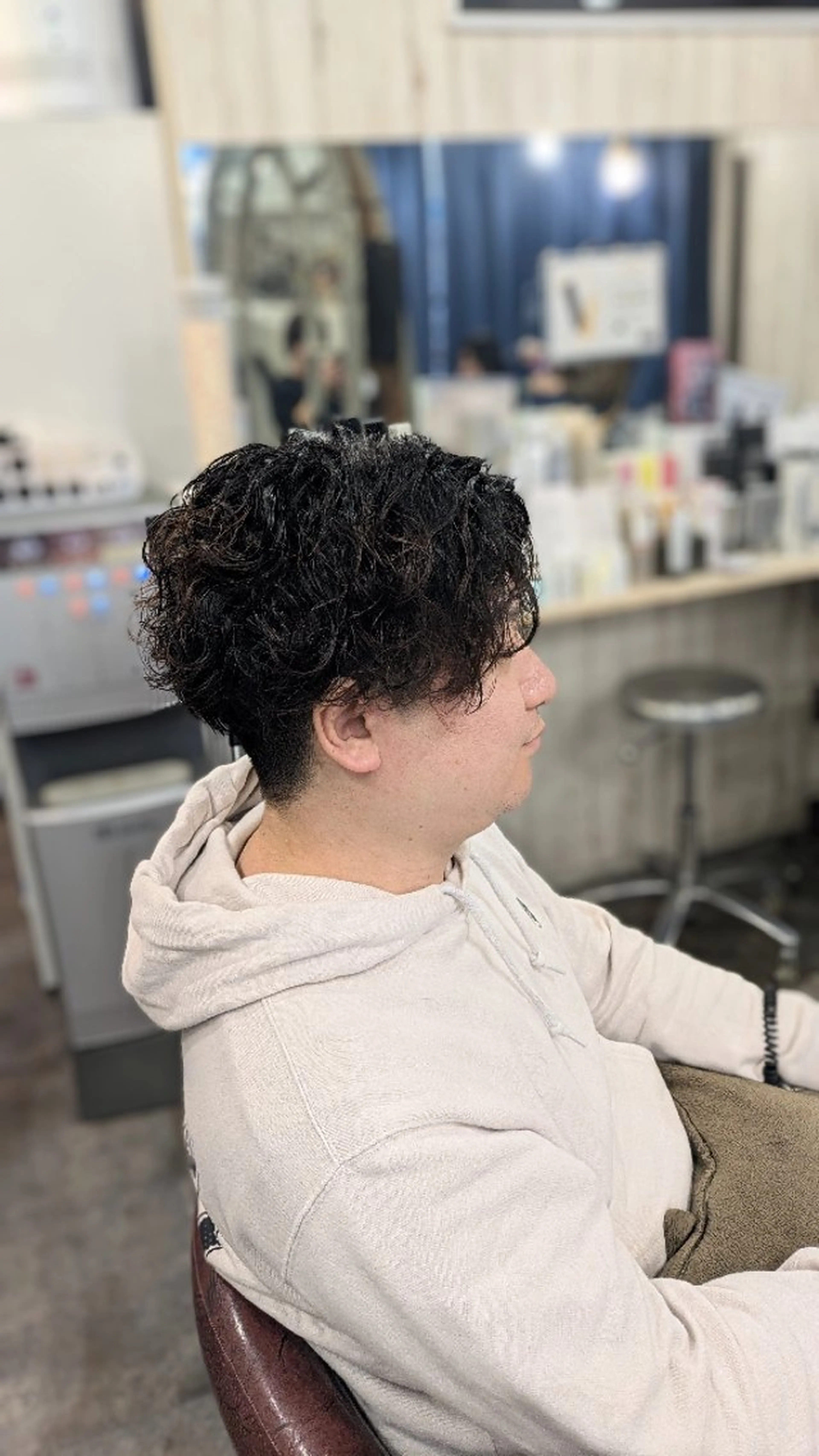 メンズ パーマ アップバング センターパート フェードカット メンズ韓国風 韓国マッシュ メンズパーマ/顔周り レイヤー店長えのもとのヘアスタイル