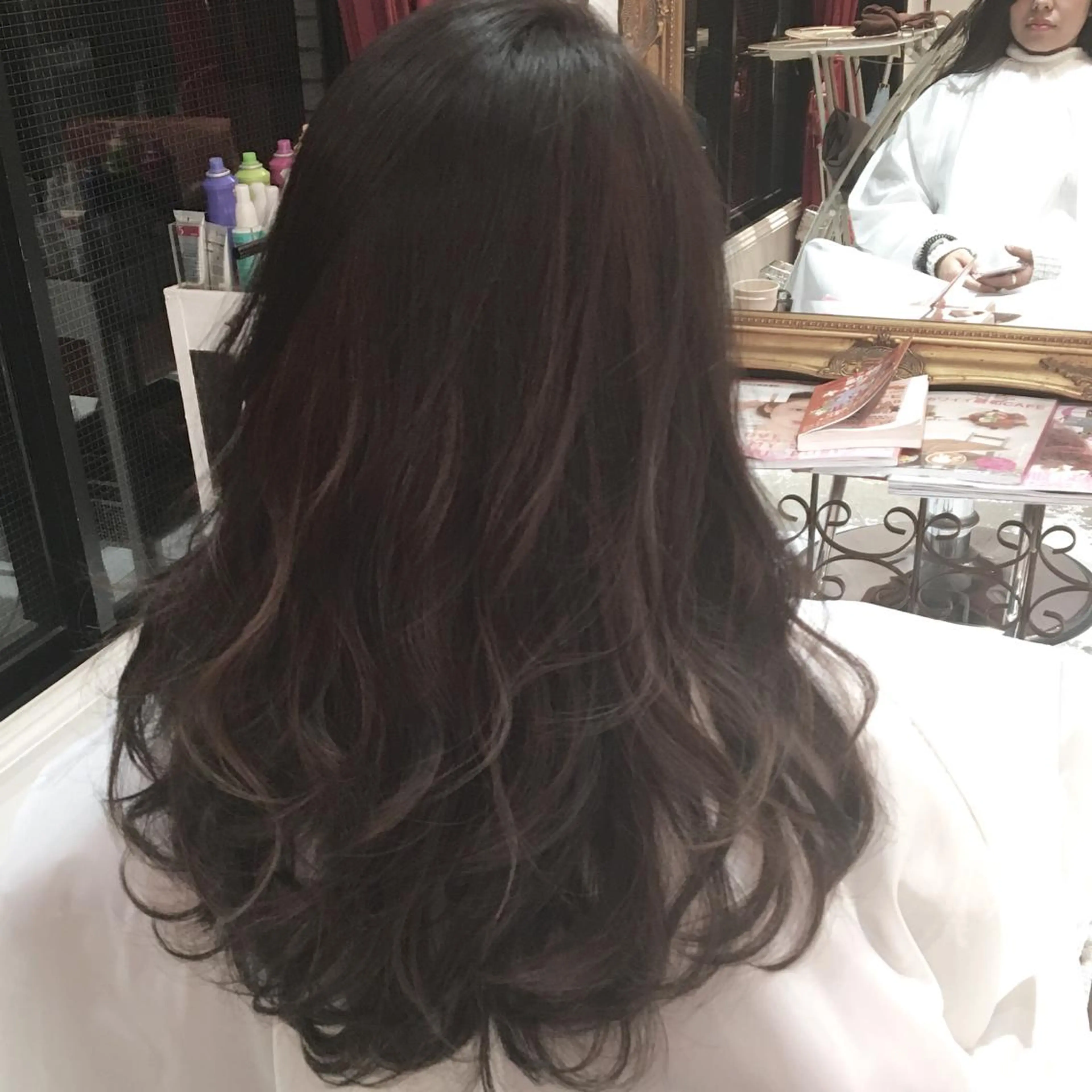 ロング カラー THE DAY所属・AKI HASHIMOTOのヘアスタイル