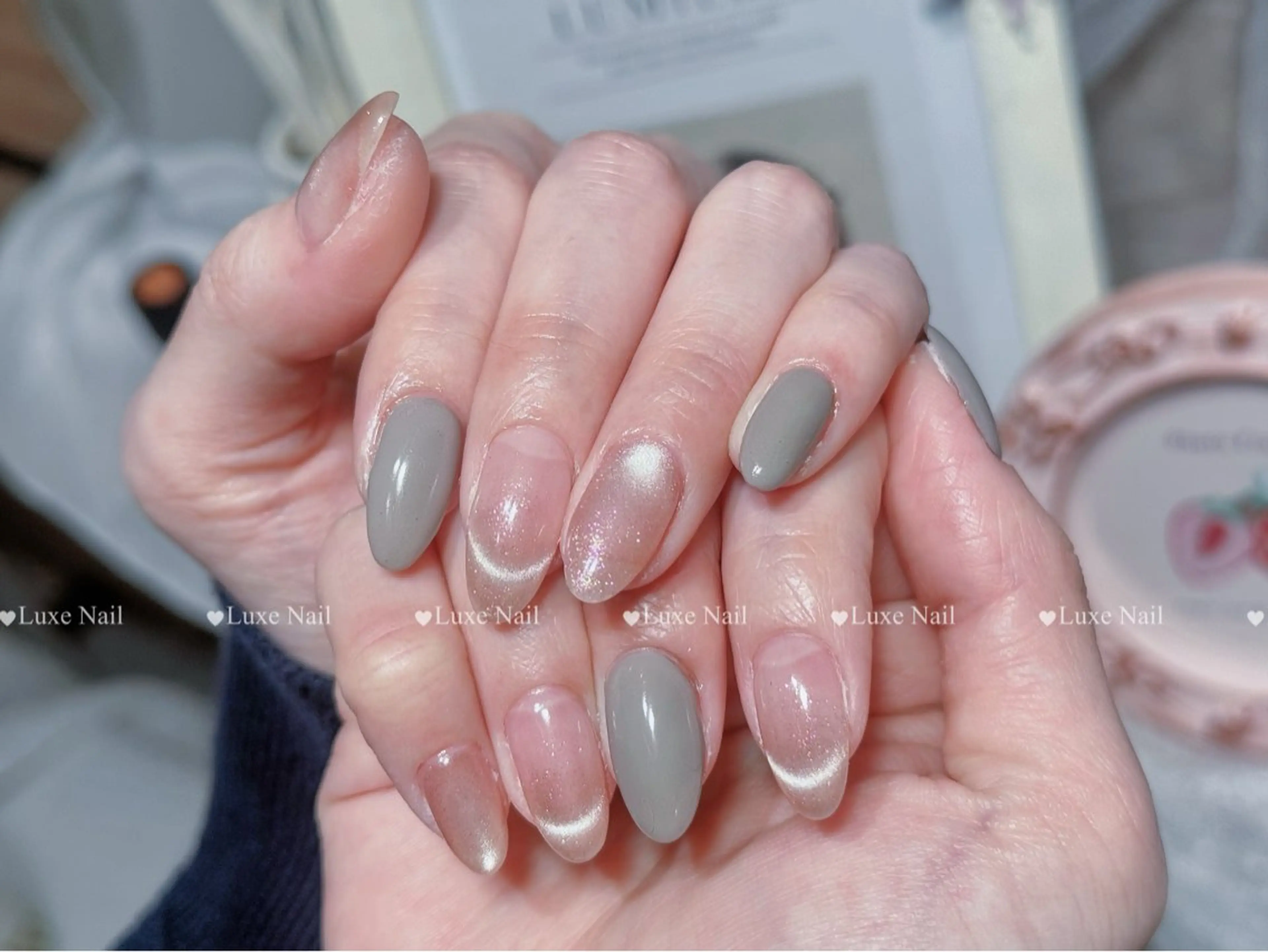 ネイル フラッシュネイル フットネイル フレンチネイル ジェルネイル ガラスフレンチ ハンドネイル Luxe Nail Salonのネイルデザイン