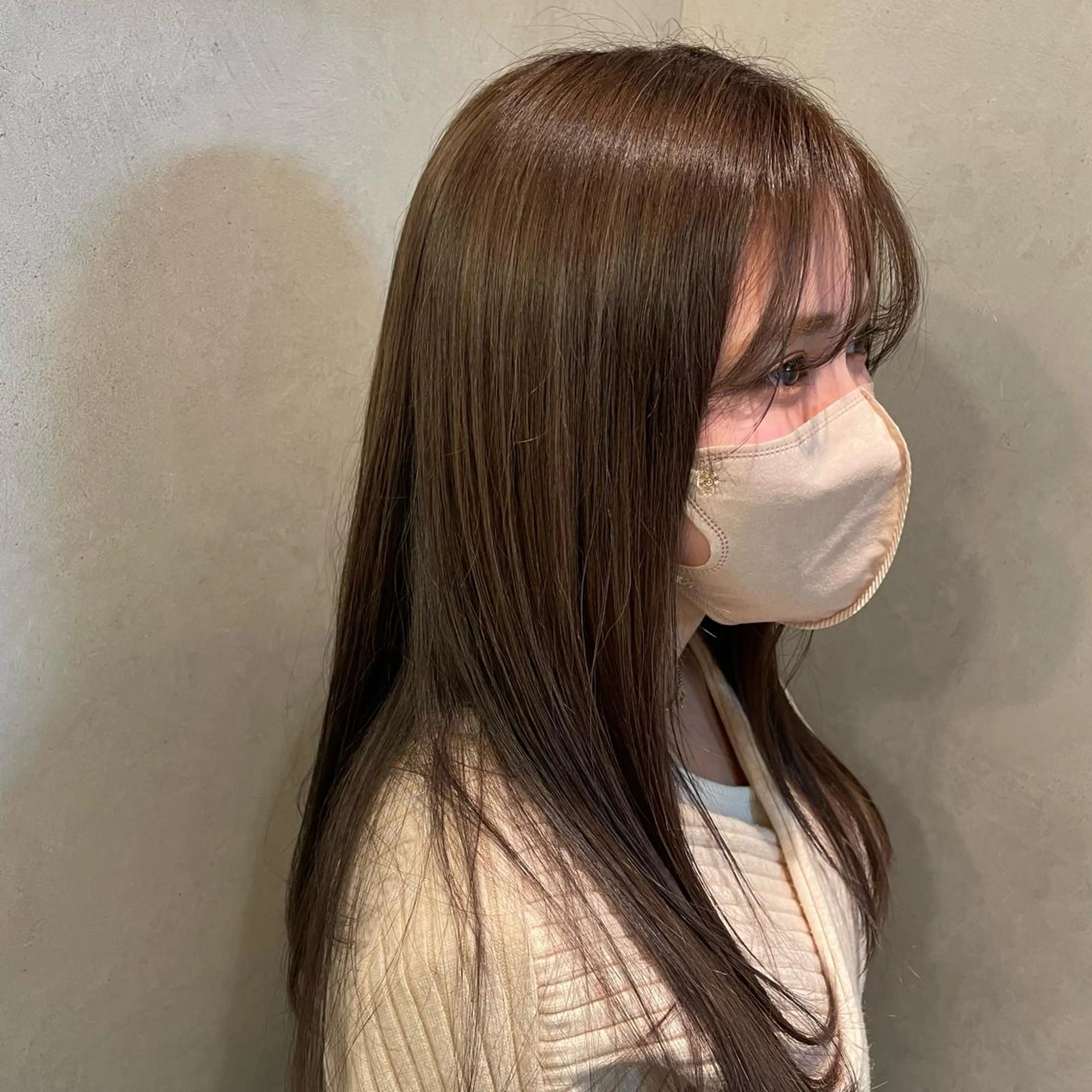 ロング カラー アッシュ アッシュブラウン ブラウンカラー 🍮中山詩乃🍮顔 まわりデザイン◎のヘアスタイル