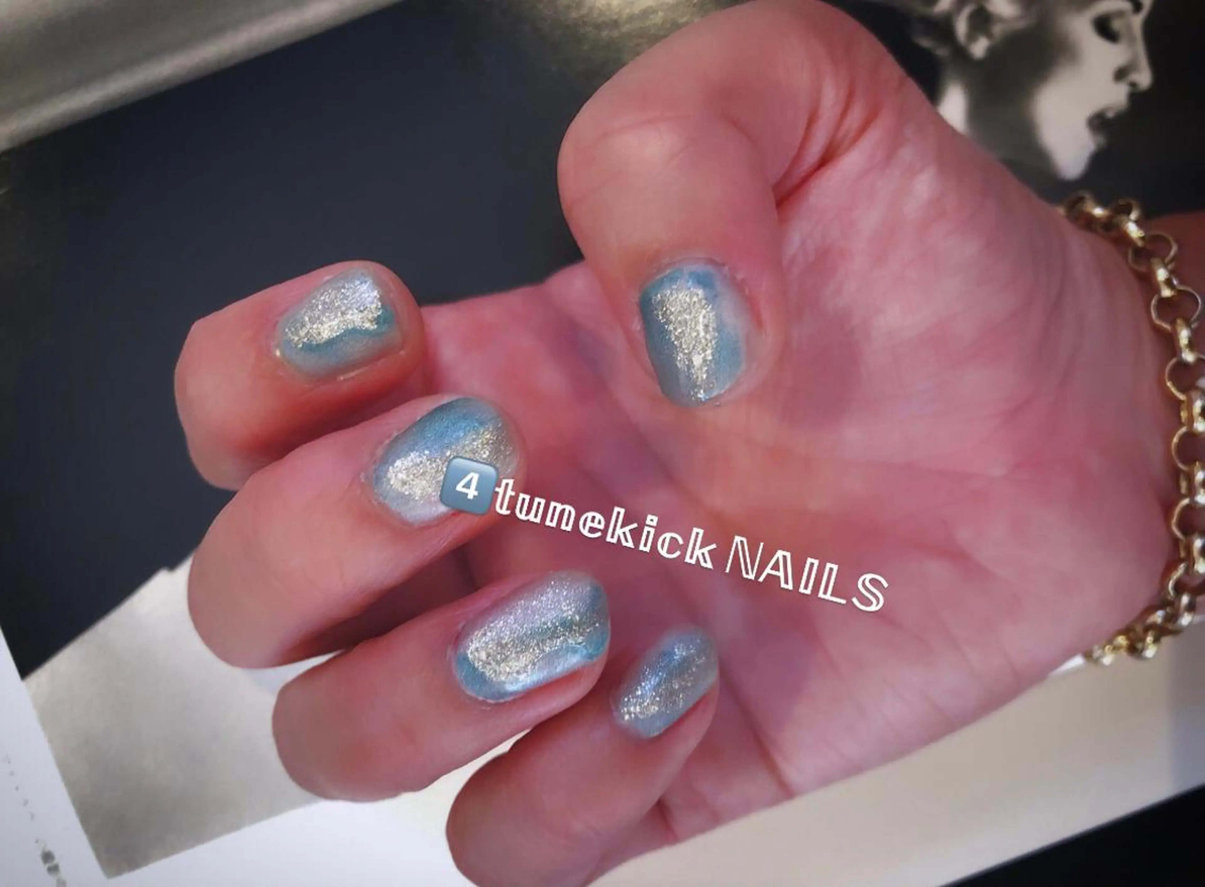 ネイル ラメ(グリッター) ニュアンスネイル 4tunekick NAILS(フォーチュンキックネイルズ)所属・光森 淳子のネイルデザイン
