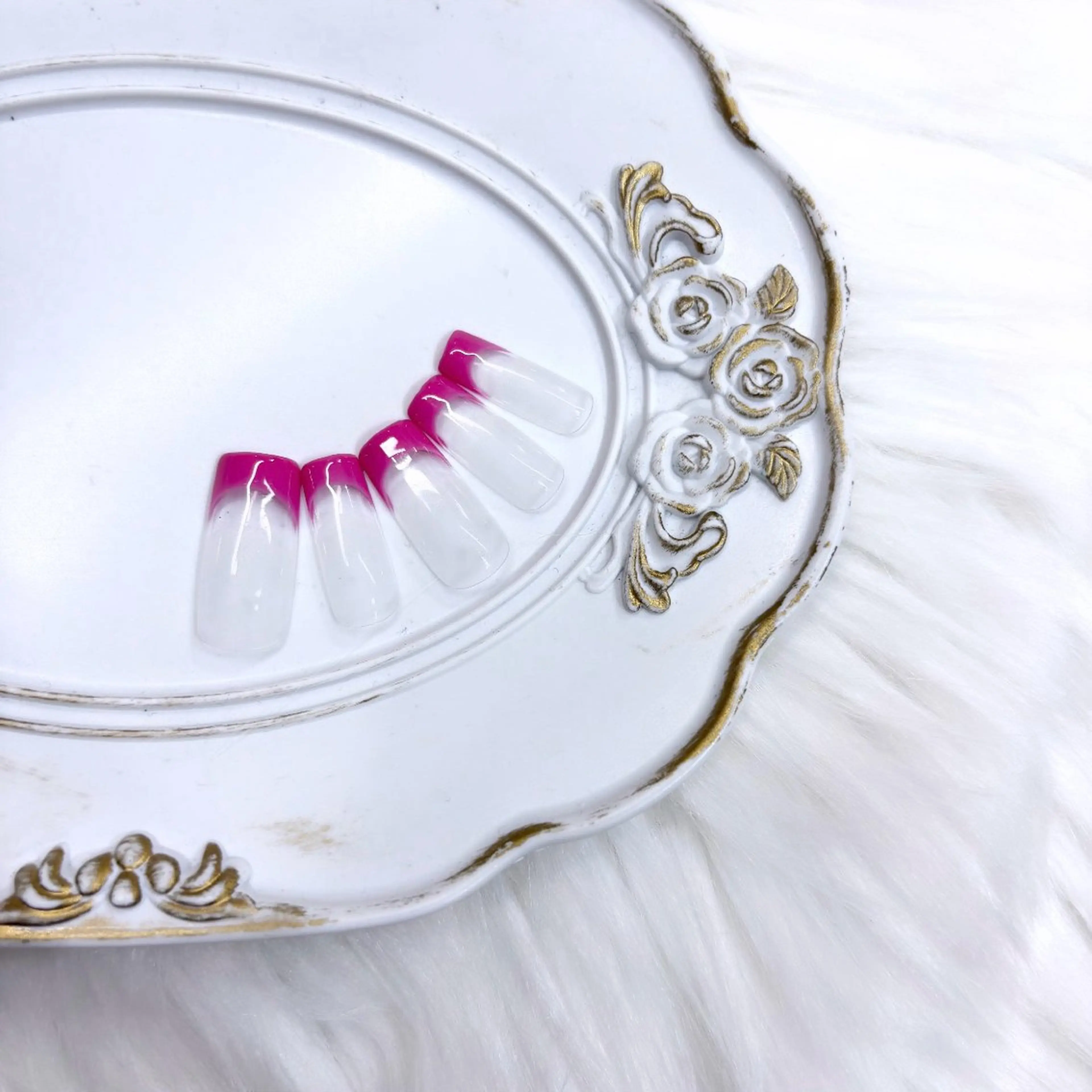 ネイル フレンチネイル ピンク エリクサーネイル池袋店所属・エリクサーネイル池袋 師井のネイルデザイン