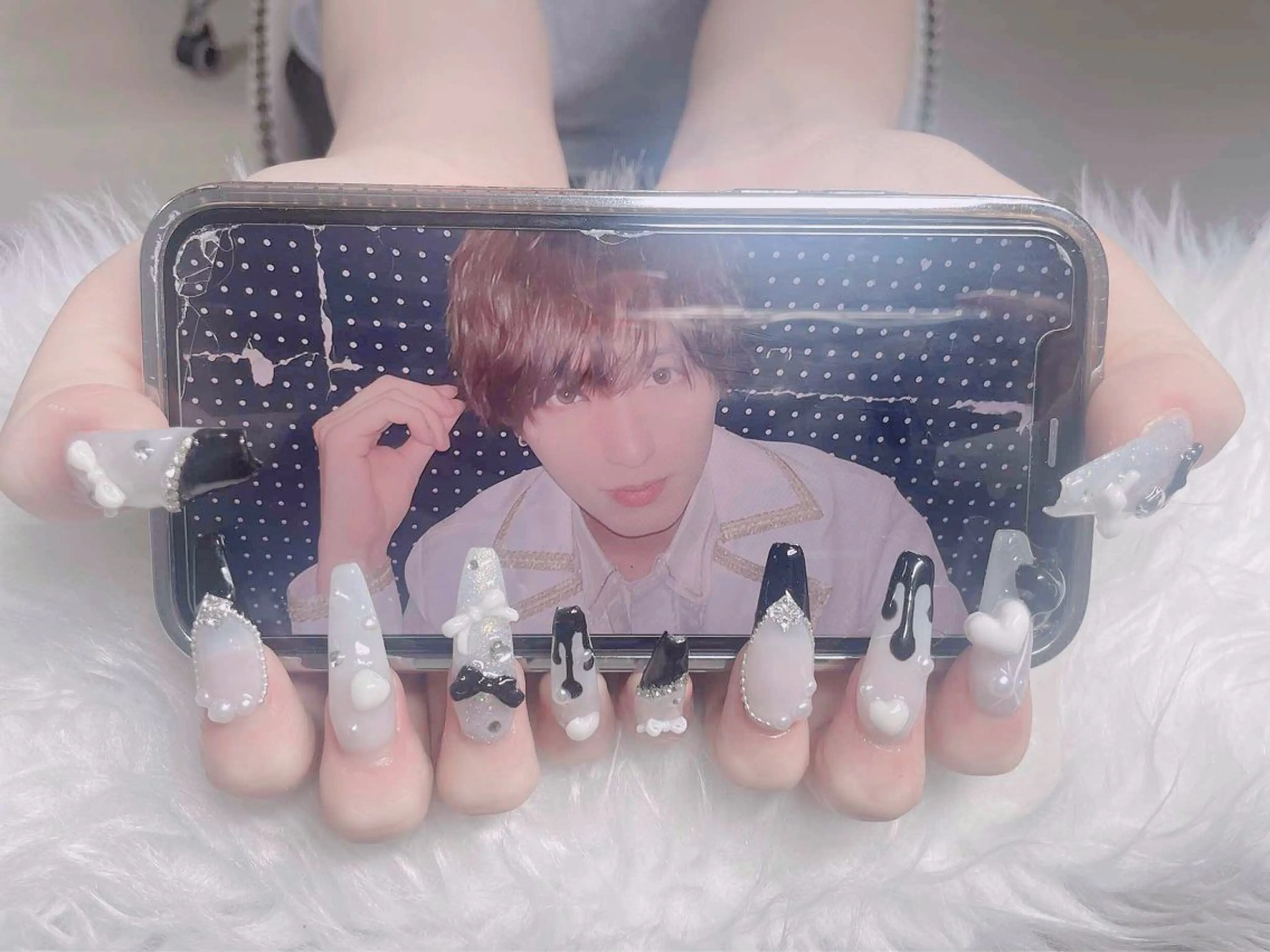 ネイル オーロラネイル フレンチネイル グラデーション 氷ネイル・うるうるネイル キラキラネイル ハンドネイル H.baby Nail Salonのネイルデザイン